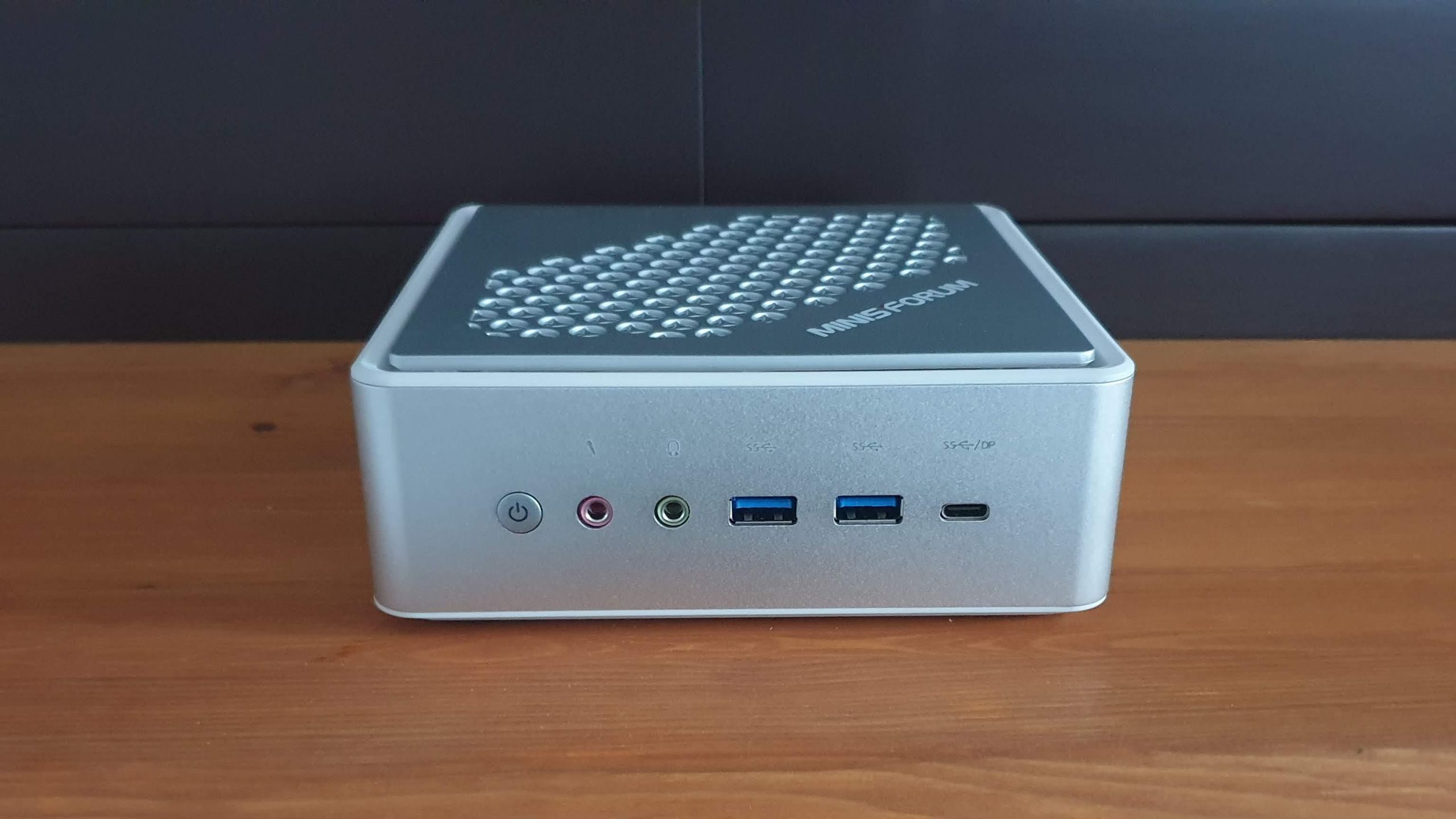 ミニPC MINISFORUM EliteMini HM90 AMD Ryzen 9 4aevru5RqVAKqqmxEehrx7.jpg