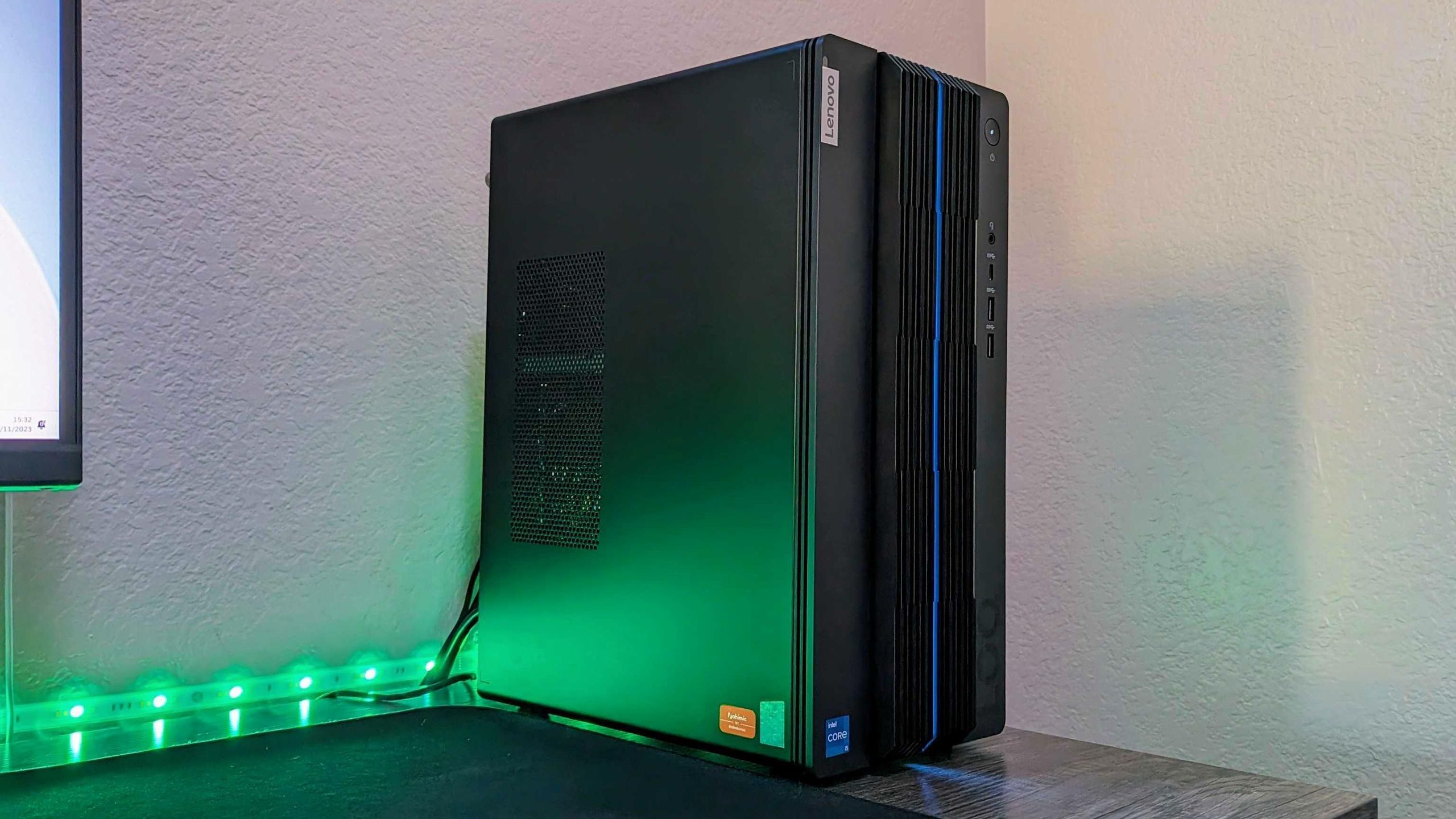 Lenovo LOQ Tower 17/AX16 ルナグレー CNPWzzF7Lq35FvqxXthmfn.jpg