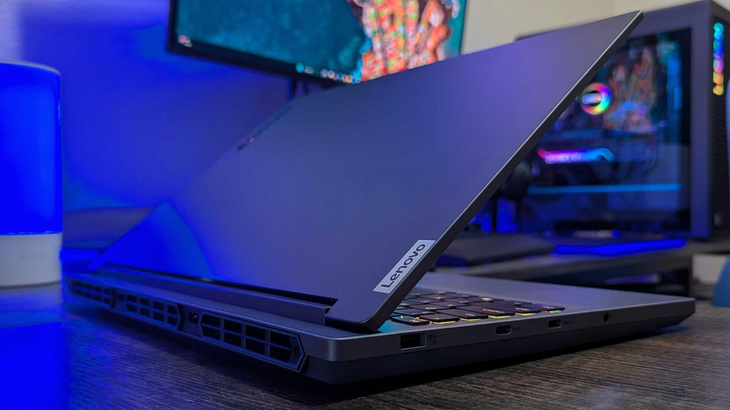 Lenovo Legion 5i Gen 9 ゲーミングPC Lenovo Legion 5i (Gen 9) review: The forgotten middle child that
