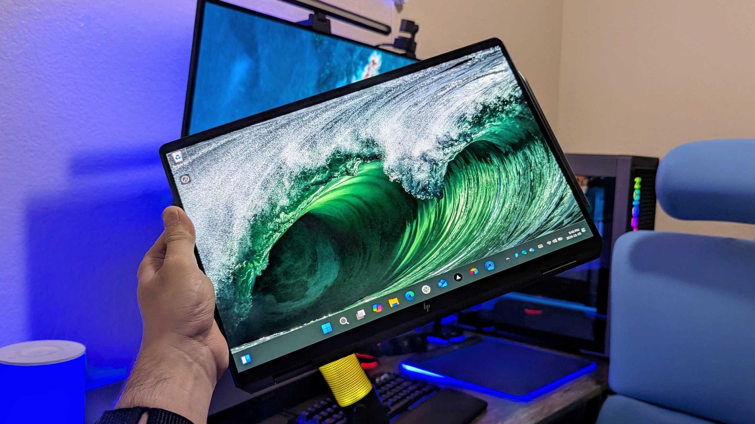 HP OmniBook Ultra Flip 14 (2024) review: Phenomenal hardware, too