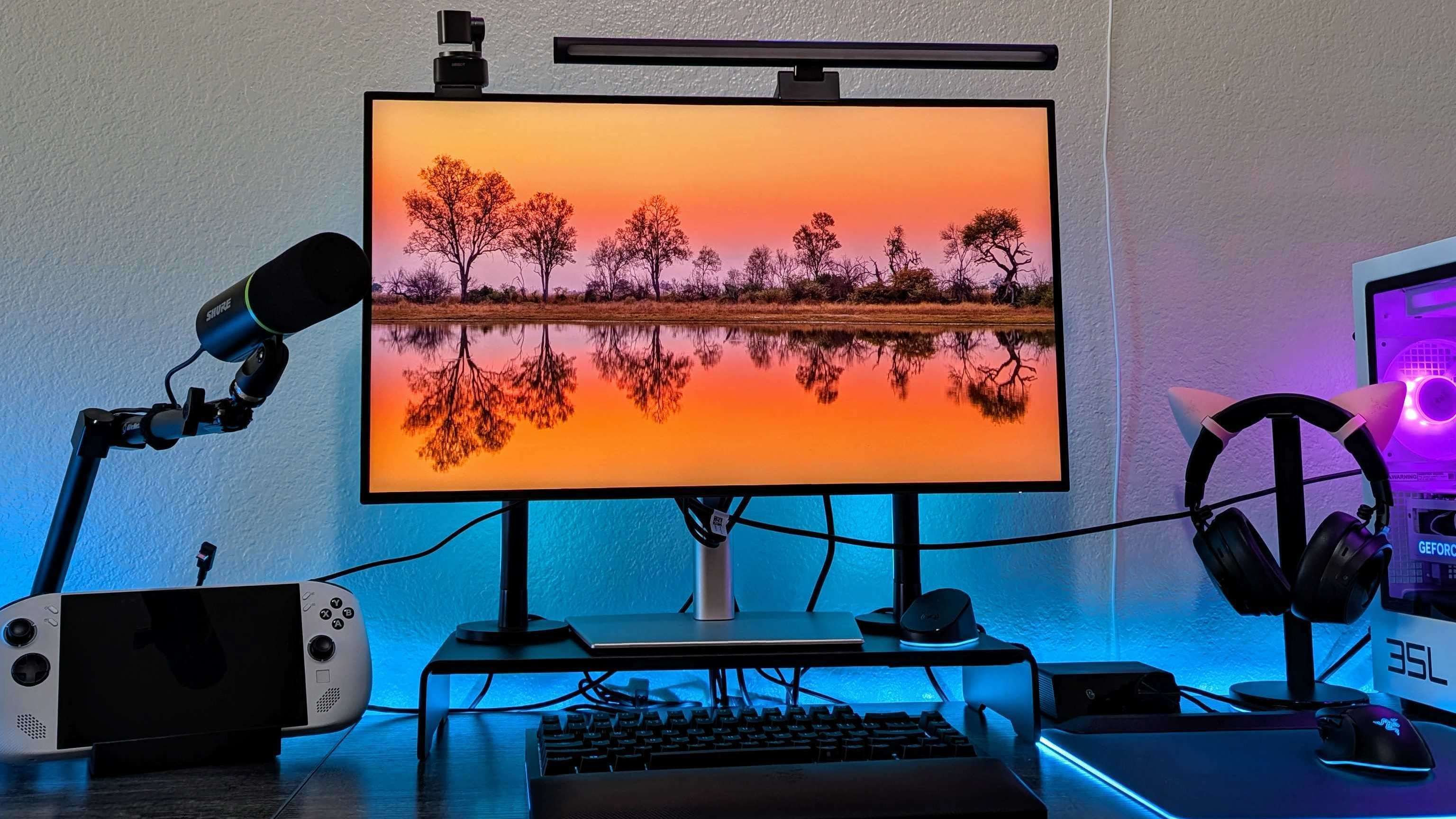 Dell UltraSharp 27 4K Thunderbolt Hub Monitor - U2725QE