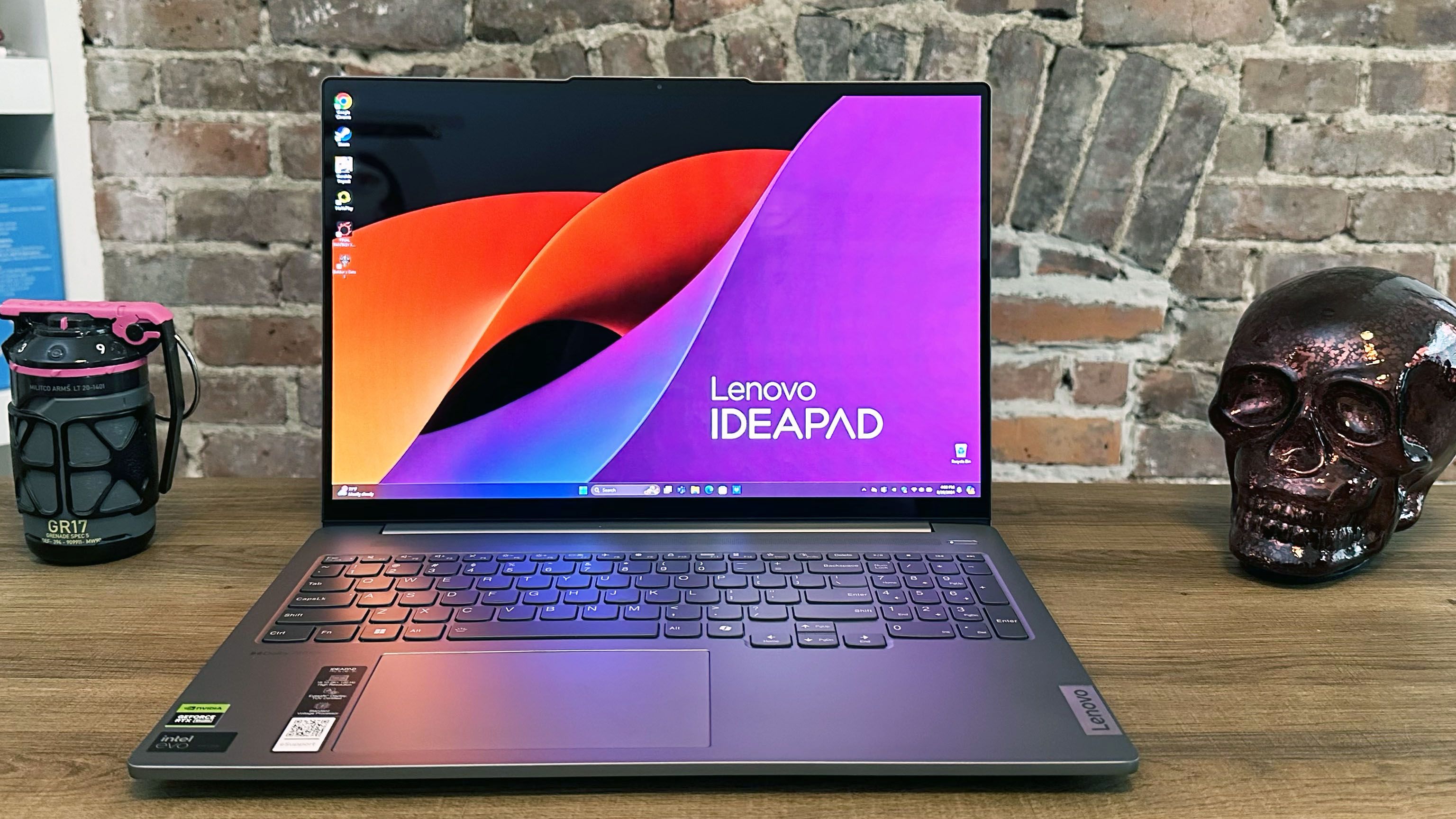 IdeaPad Pro 5i Gen 9 （intel Core ultra 5 Amazon.com: Lenovo IdeaPad Pro 5i Multi-Touch Laptop, Intel