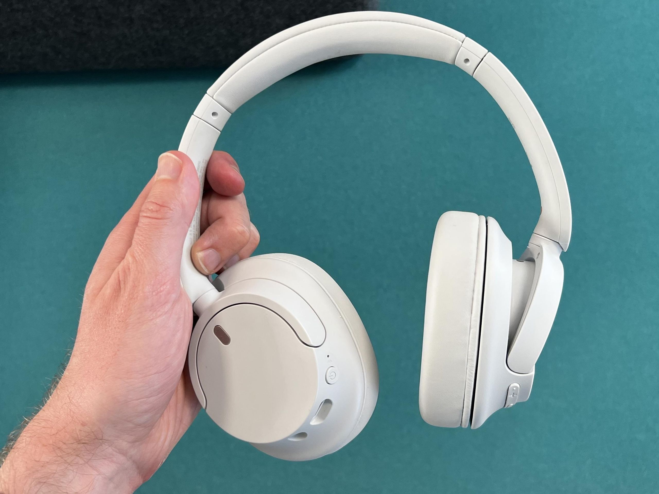 Sony WH-CH720N review: impressive and affordable ANC headphones