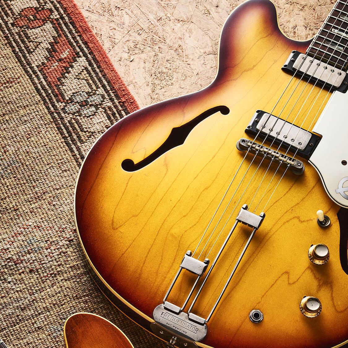 Epiphone　RIVIERA Riviera - Royal Tan – Dave's Guitar Shop