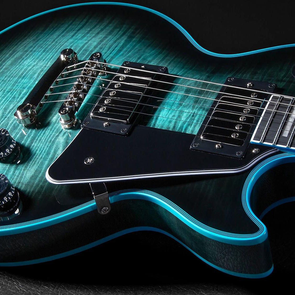 To be honest, I feel like I am playing a high-end Gibson guitar