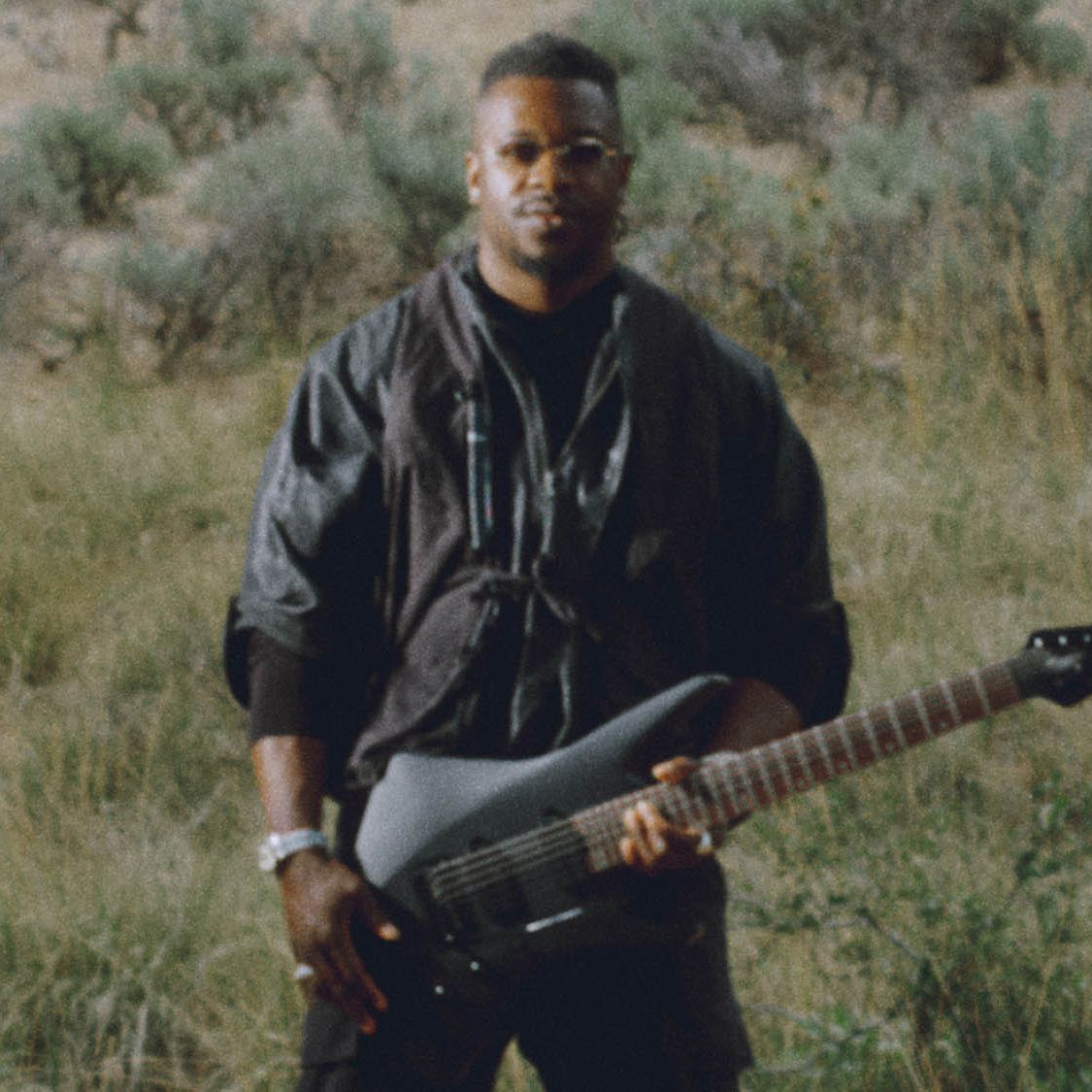 I want the guitar to play fast… to communicate a degree of