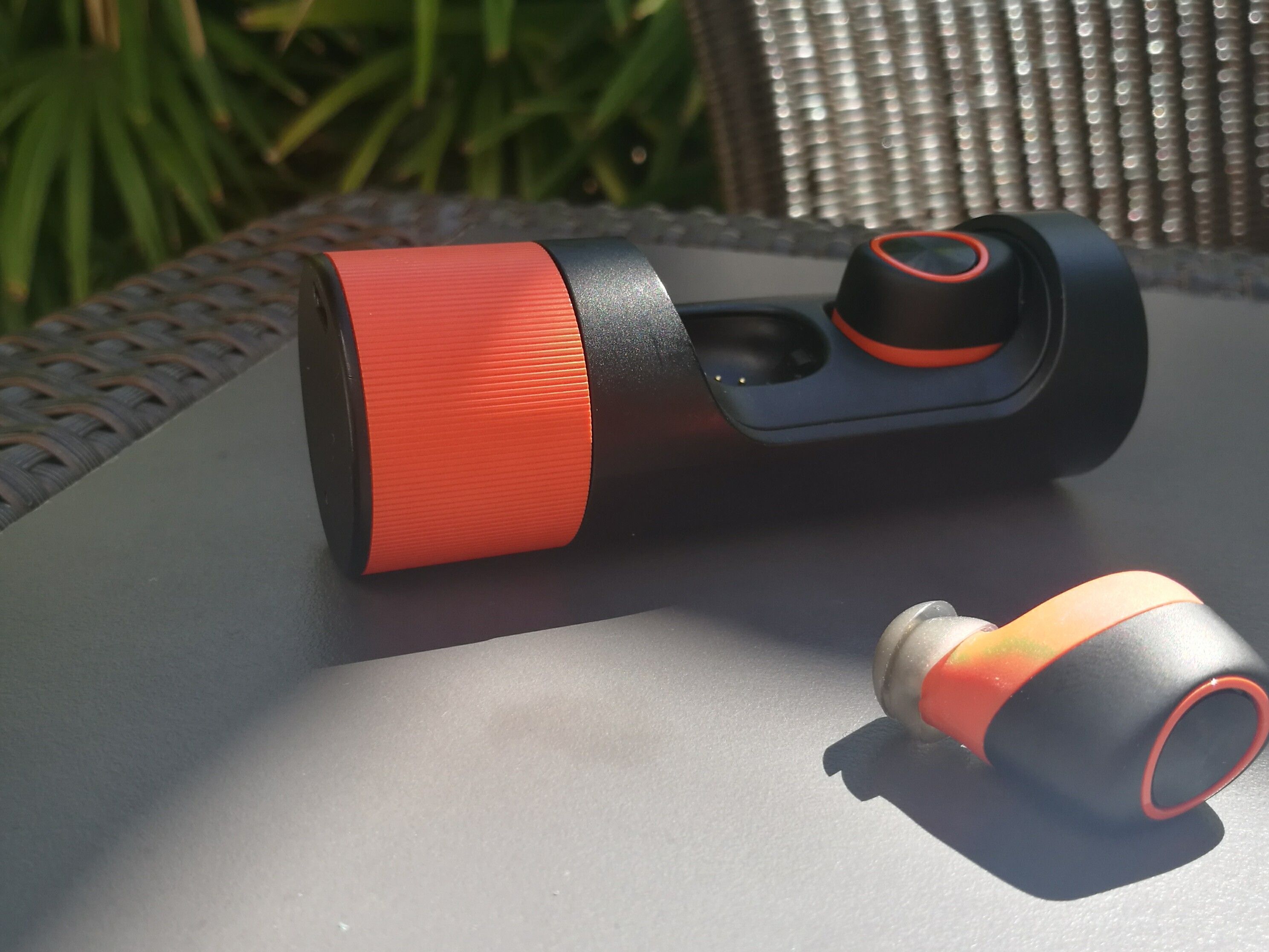 イヤホン MOTOROLA VERVEONES MUSIC EDITION 140087-headphones-news-