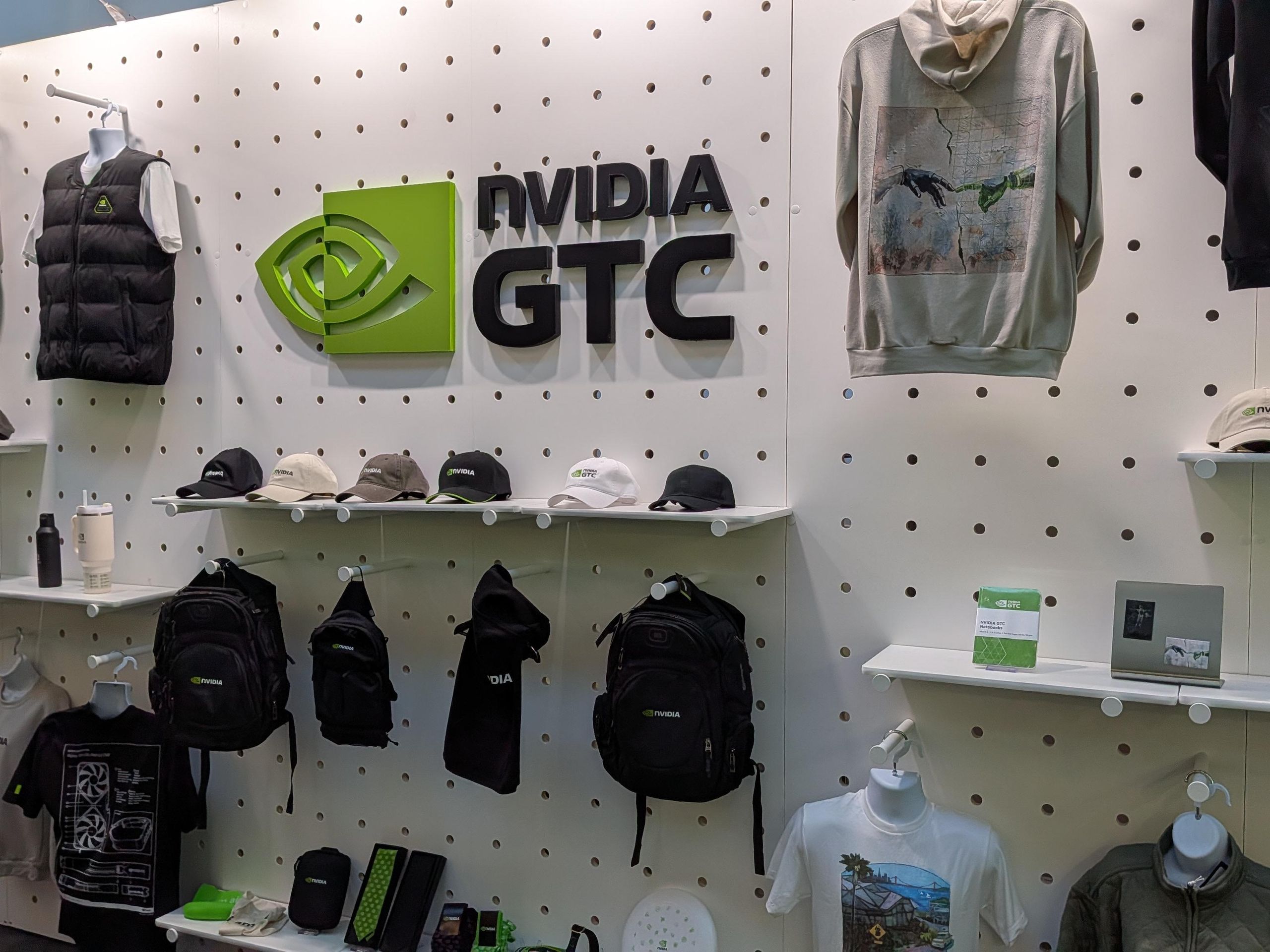Golf balls, ties and an RTX 5090: All the best things you can buy