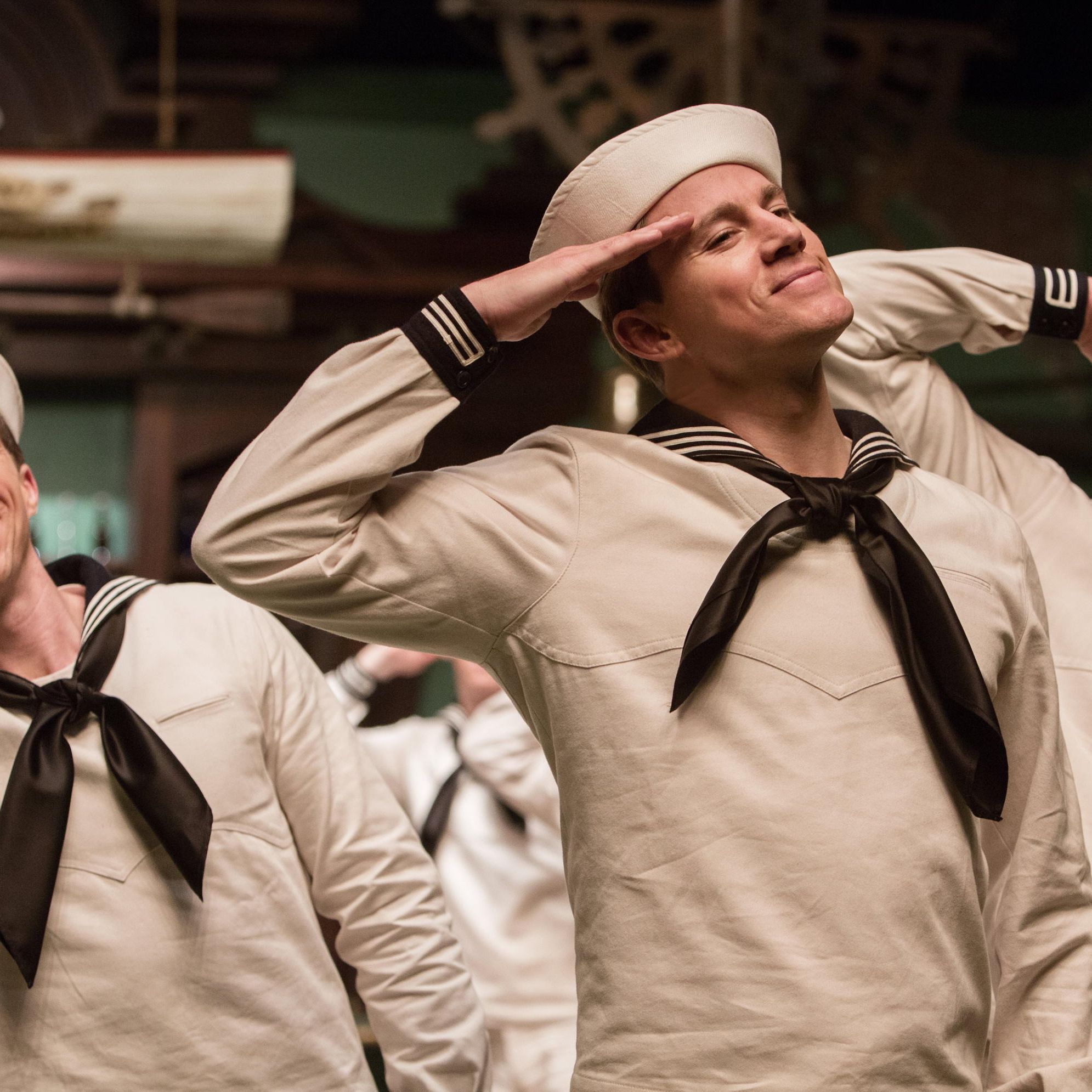 Leggingli qizlar jinsiy aloqa oldidan suratga tushishadi