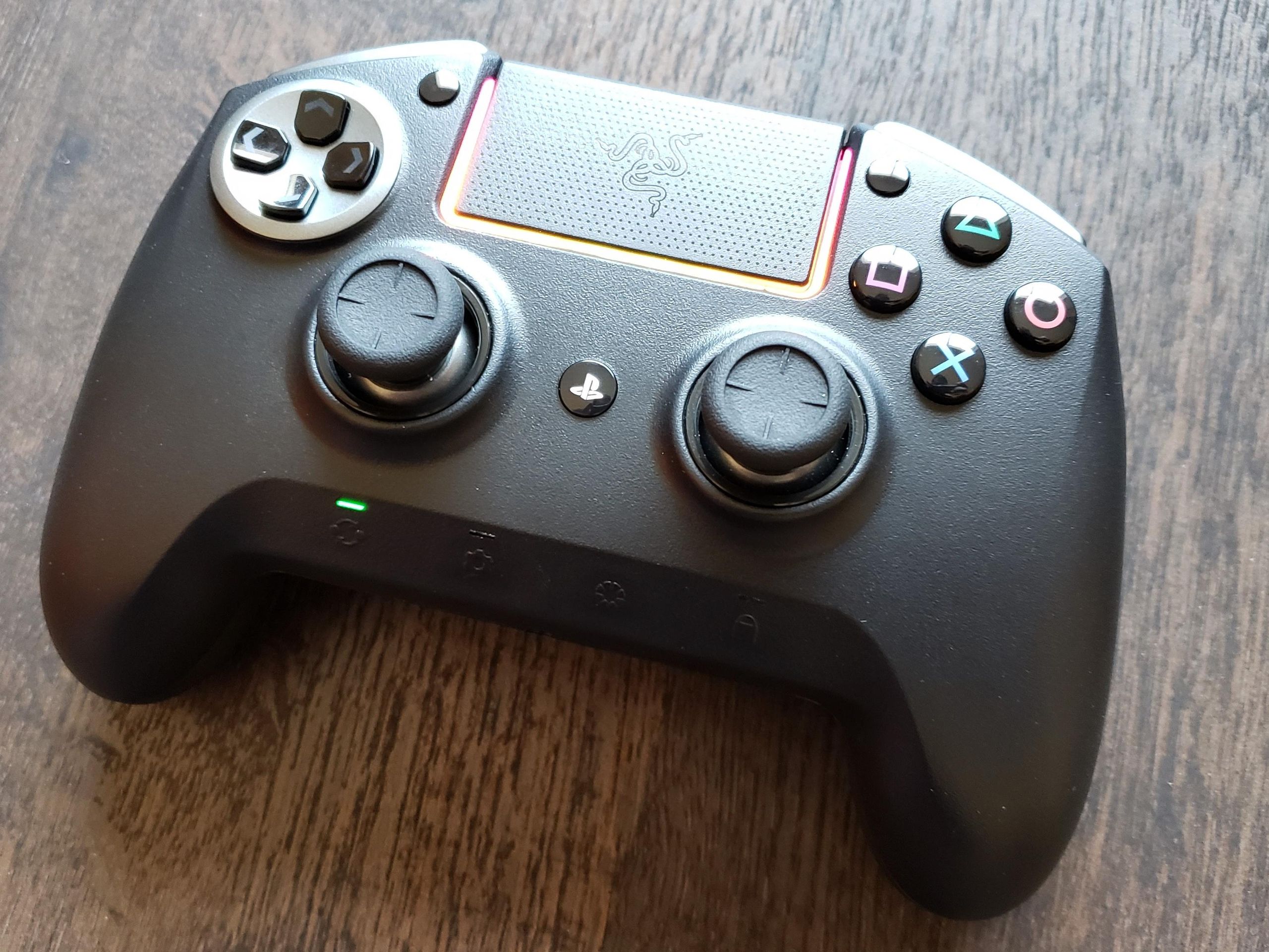 【期間限定値下】【美品】Razer Raiju Ultimate 楽天市場】RAZER RAIJU ULTIMATE PS4 コントローラー レイザー