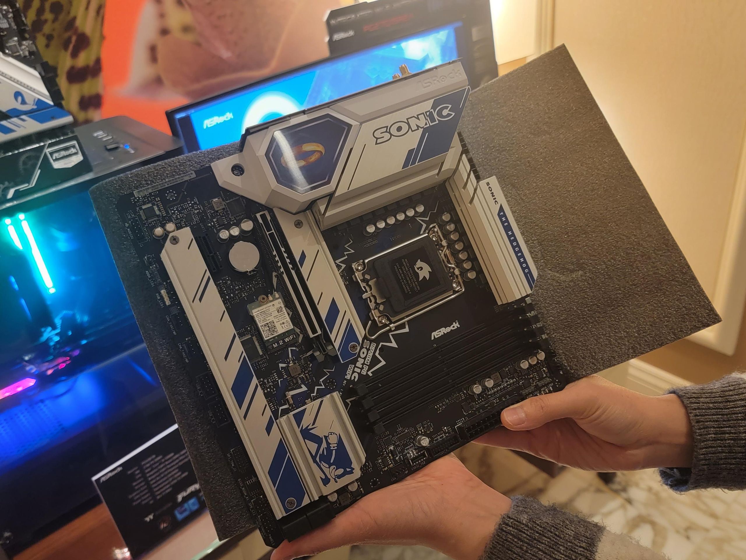 ASRock's Sonic B760 Motherboard Is Smaller and Just as