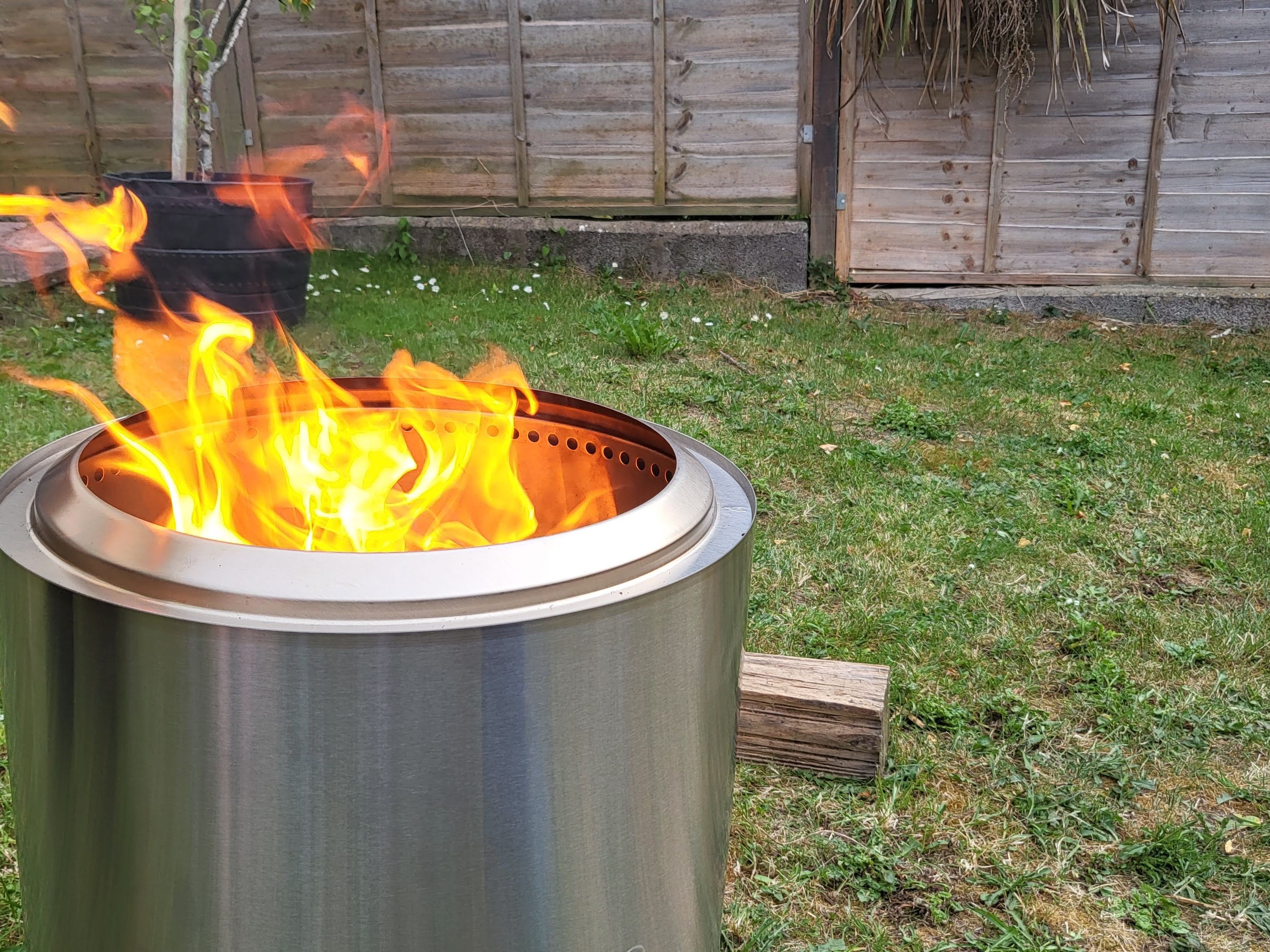 新品未使用 BONFIRE GO OUTSIDE BGO SOLOL Amazon.com : Solo Stove Bonfire 2.0 with Stand, 19.5 Inch
