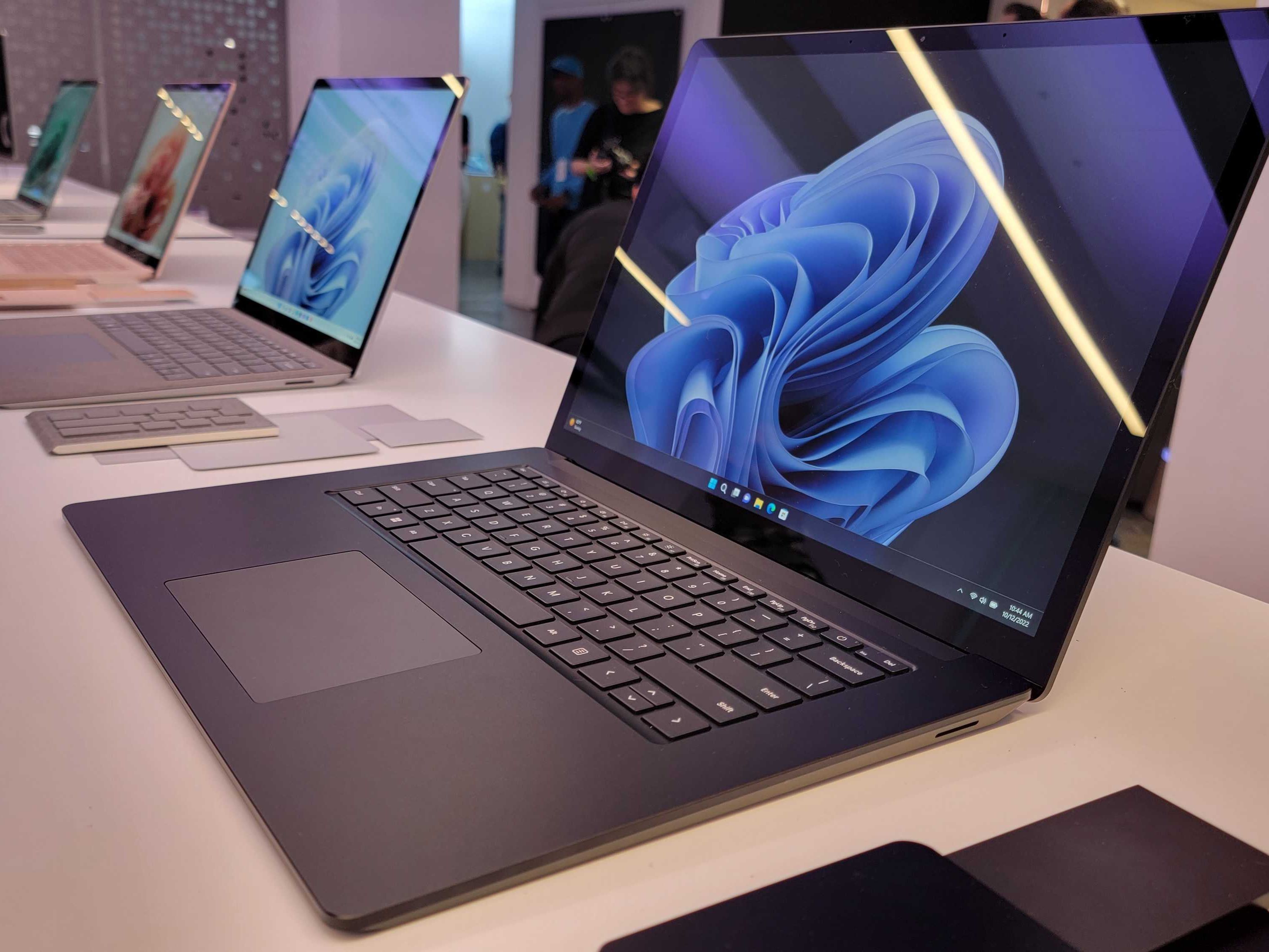 Microsoft Surface Laptop 5 Dumps AMD, Goes All in on Intel Microsoft Surface Laptop 5 Dumps AMD, Goes All in on Intel