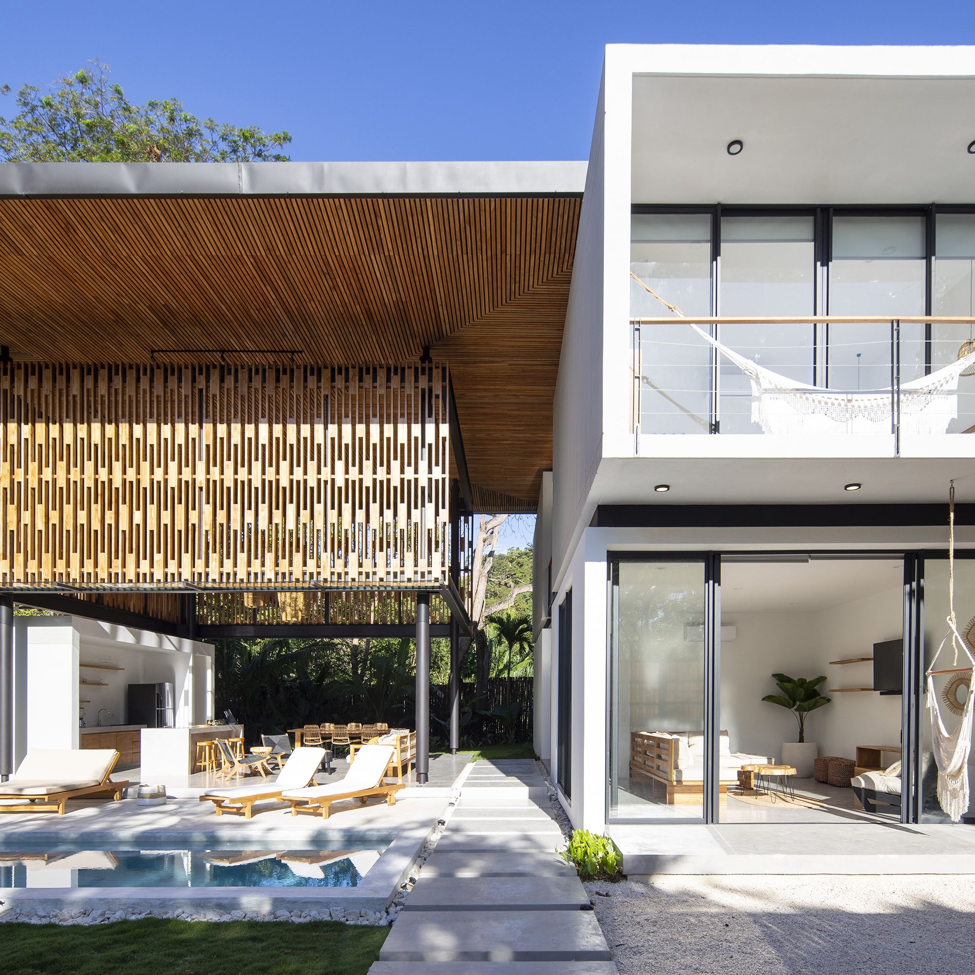 Explore this sustainable Costa Rican retreat by Studio Saxe
