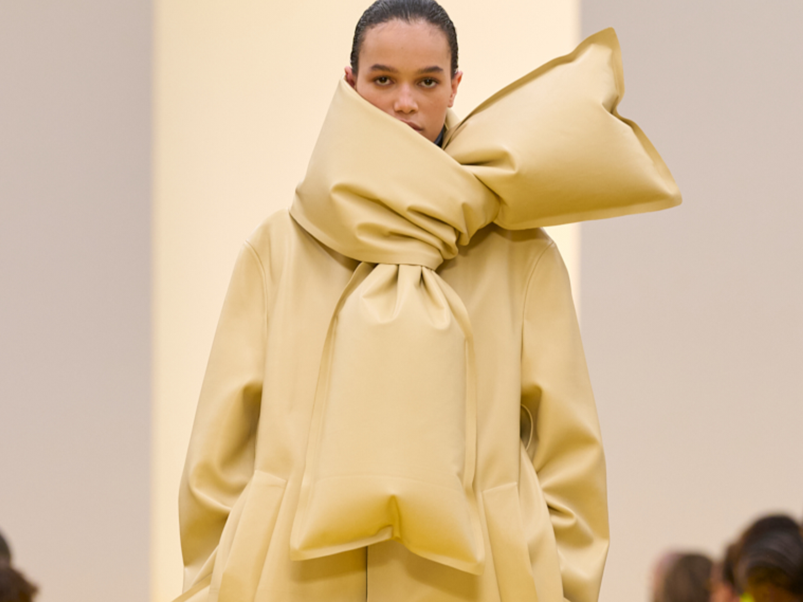 Read our Loewe Fall Winter 2026 Show Review | Who What Wear
