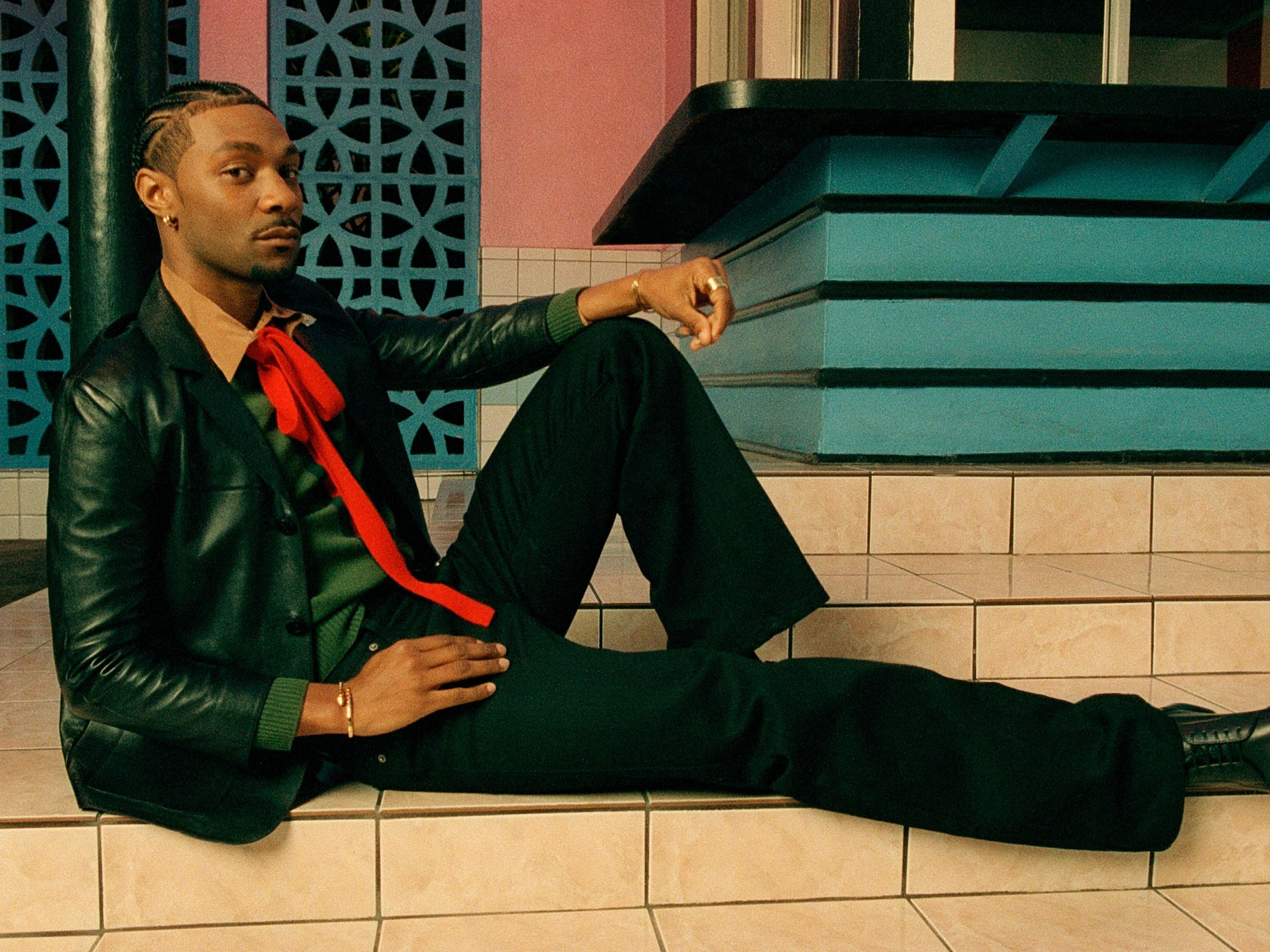 Jonathan Daviss on Saying Goodbye to Outer Banks His Major Snoop Dogg  Biopic | Who What Wear
