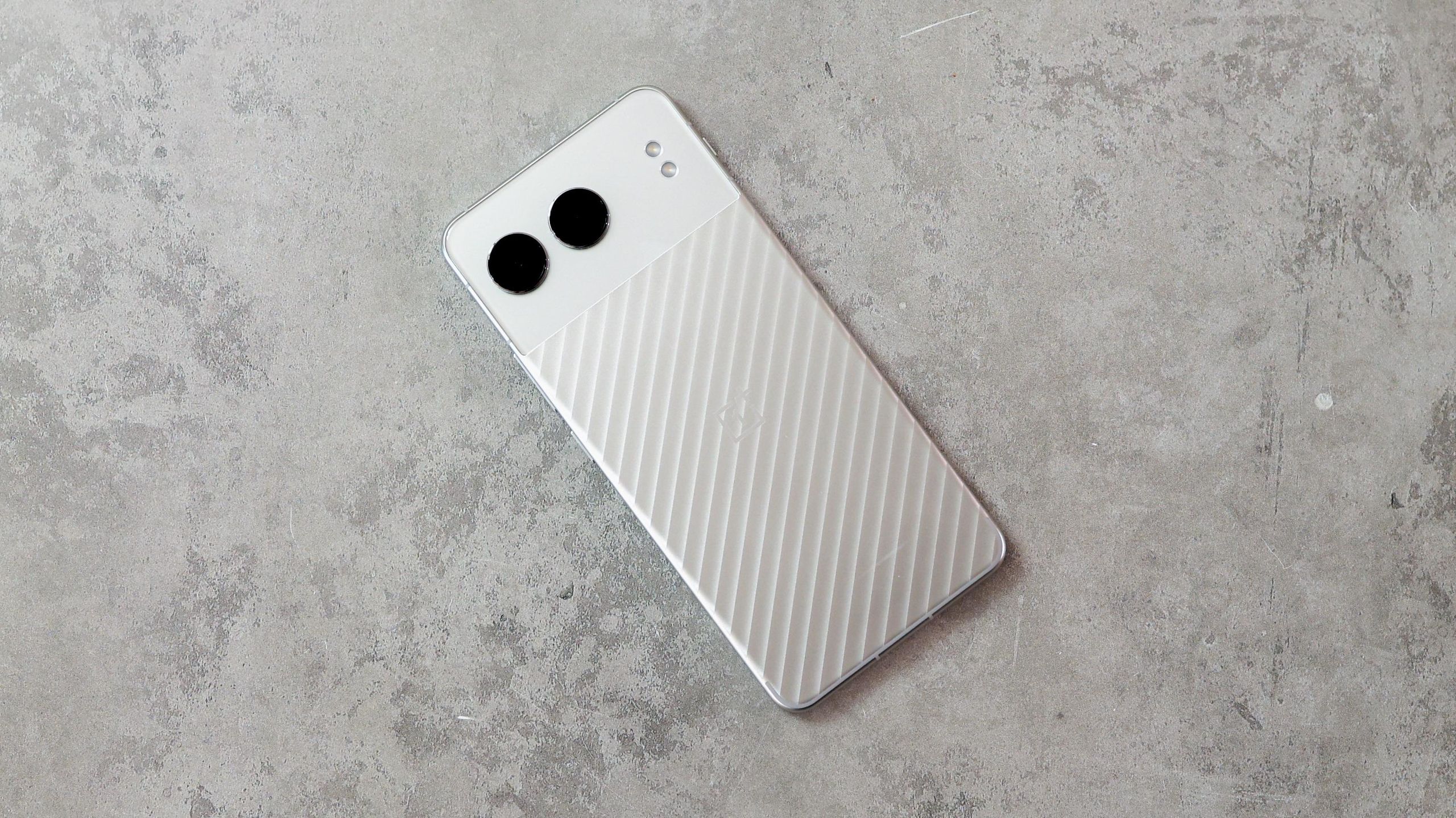 OnePlus Nord 4 グローバル版 16/512GB シルバー 位置偽装 OnePlus Nord 4 グローバル版 16/512GB シルバー 位置偽装 - メルカリ