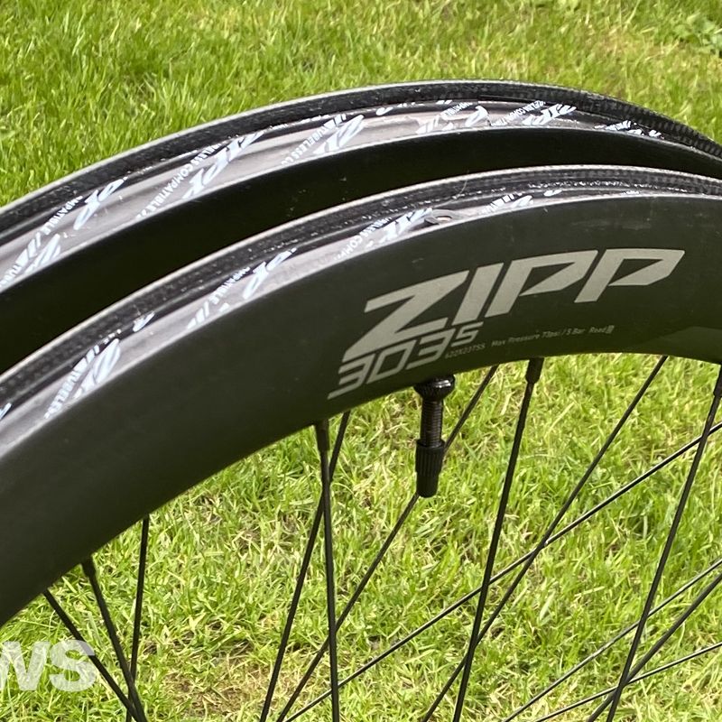 Par de ruedas Zipp 303 Firecrest Disc Carbon para tubeless | Deporvillage