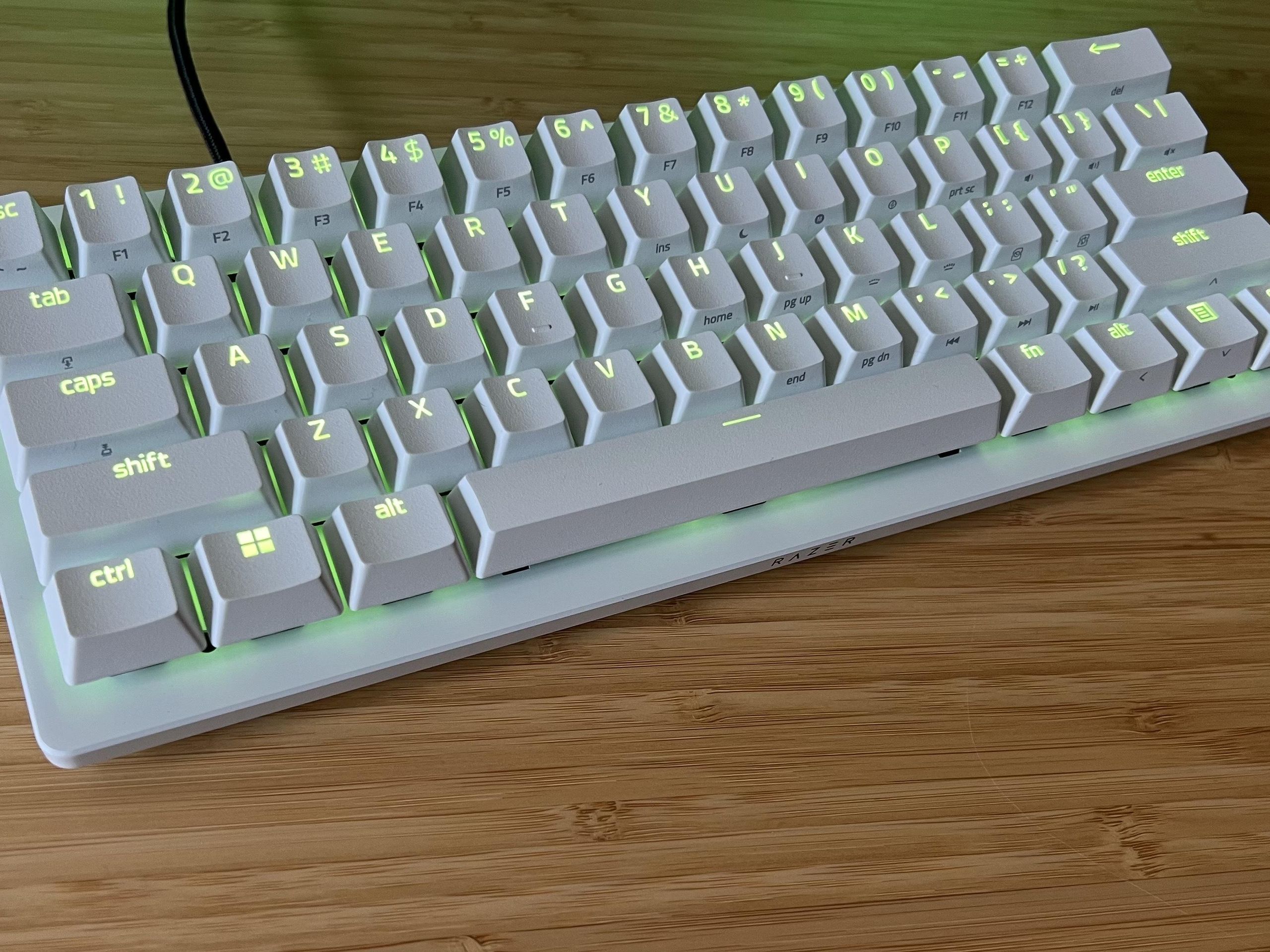 【美品】Razer Huntsman V3 Pro Mini ホワイト US配列 Buy Razer Huntsman V3 Pro Mini - US - White | Gaming Keyboards