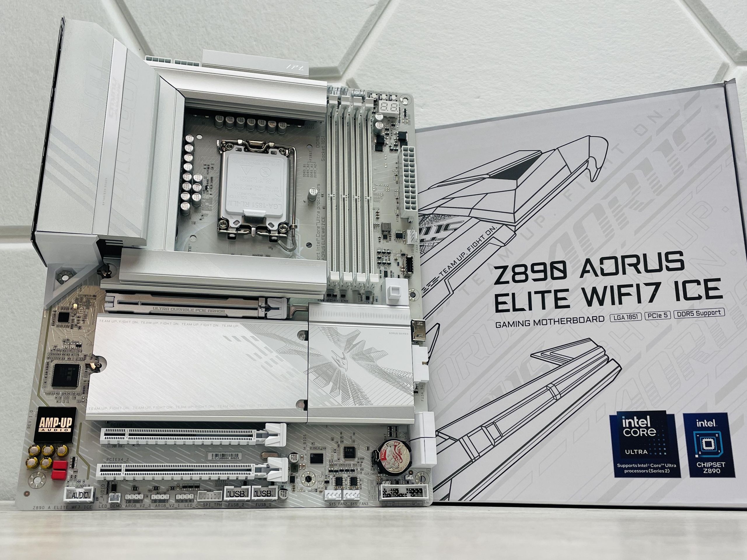 GIGABYTE Z890M AORUS ELITE WF7 ICE （未使用） Amazon.com: GIGABYTE Z890M AORUS Elite WIFI7 ICE Ultra Core