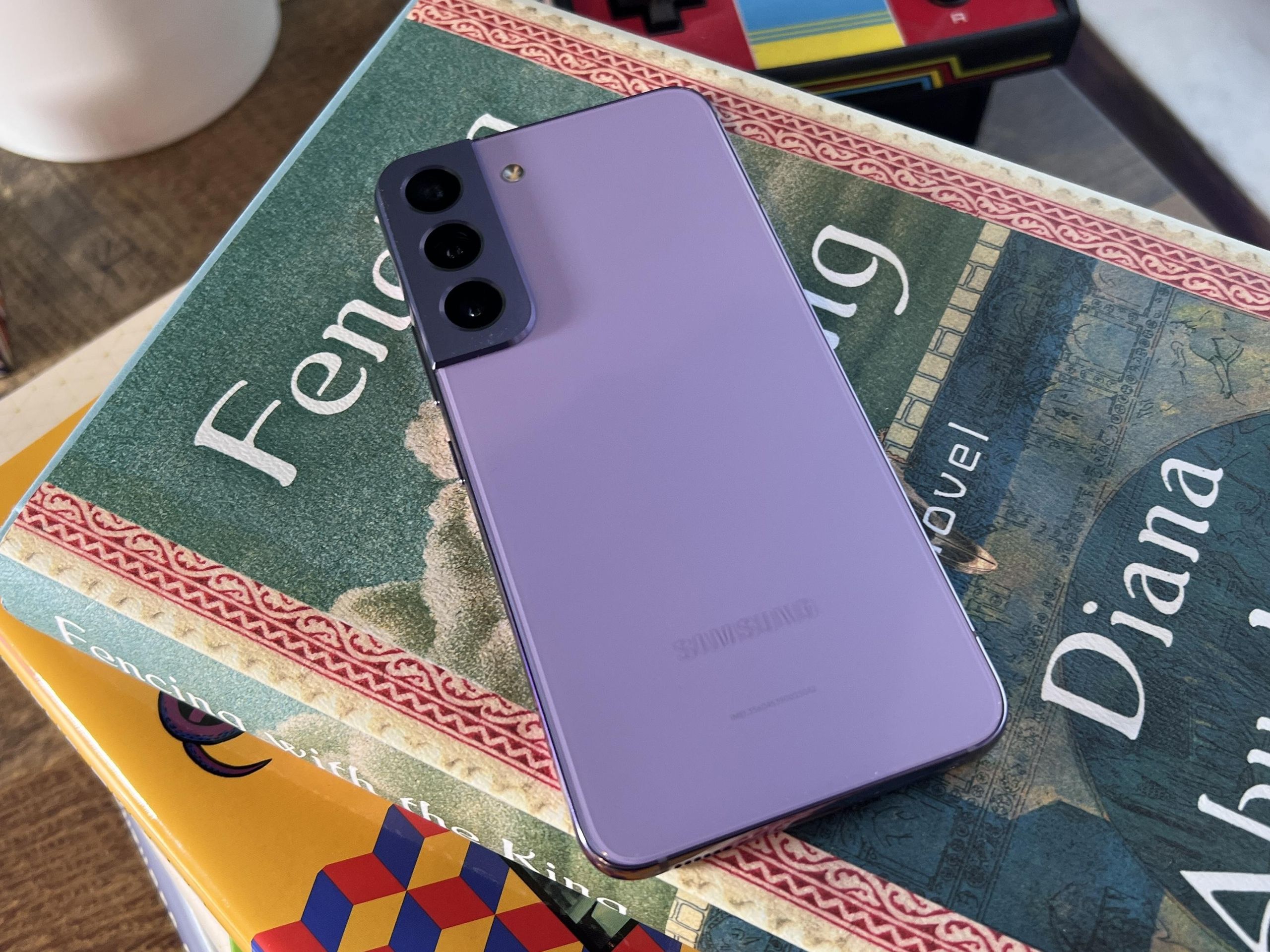 値下げ交渉◎Galaxy S22 Ultra パープル ひびあり The new 'Bora Purple' Galaxy S22 doubles down on the purple