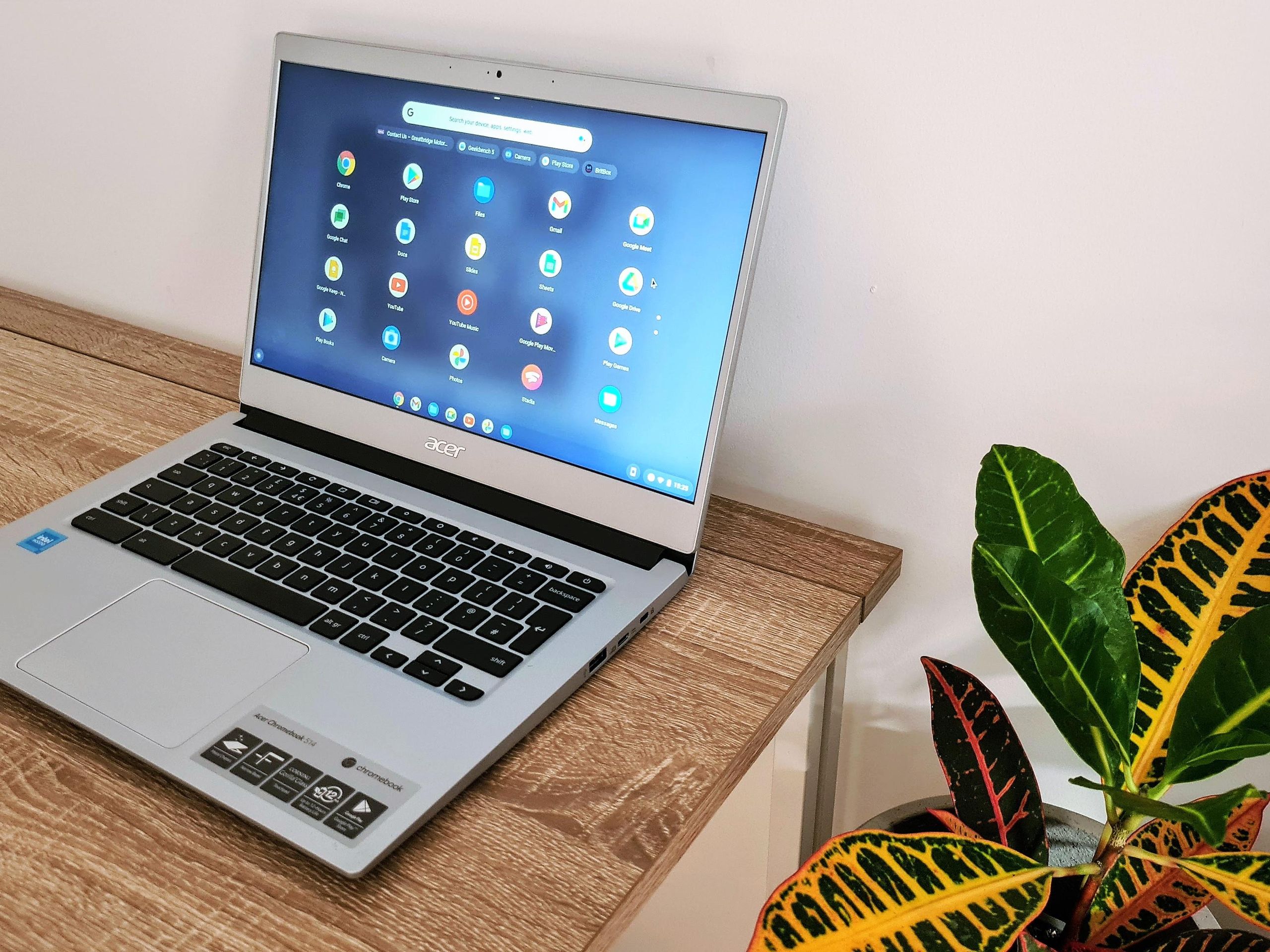 Acer Chromebook Plus 514 | CB514-5H | Grey | NX.JKAEK.006 | Acer UK Official Online Shop