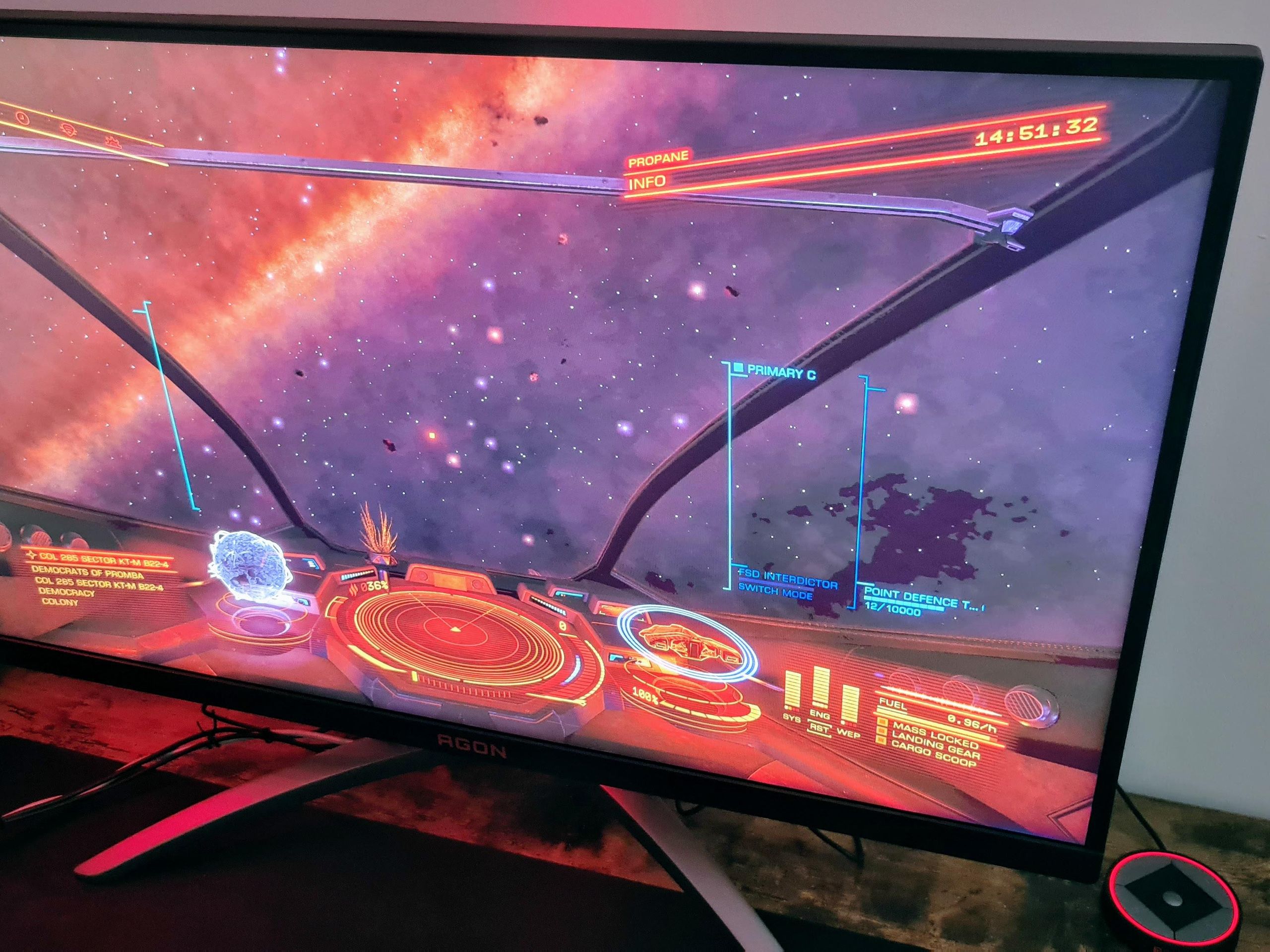 AOC AGON AG273QZ review: a monitor made for FPS gamers and sim