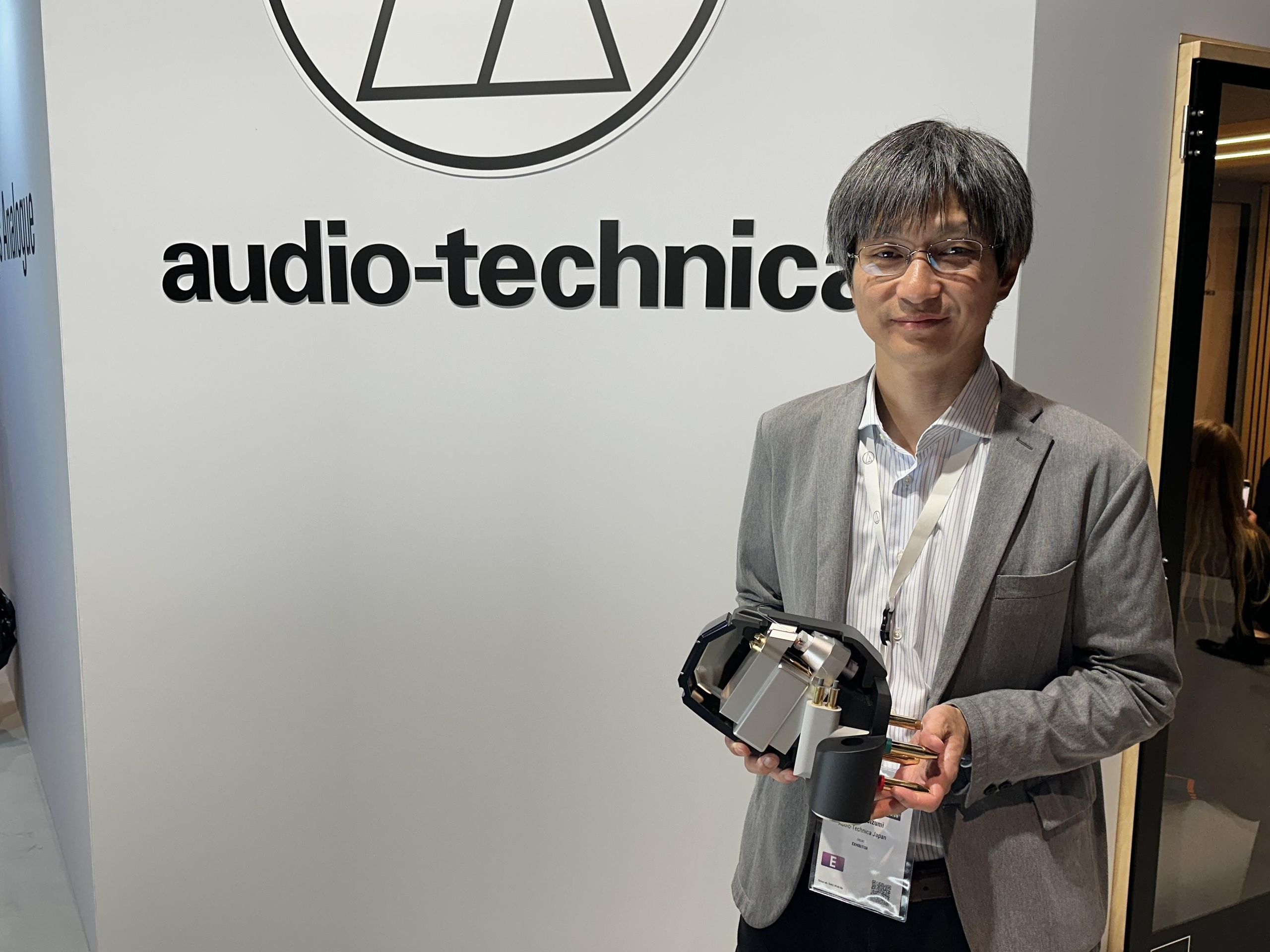 【Guy mallow】Audio-Technica NGMAwXXToUMNdCusoEQjjV.jpg