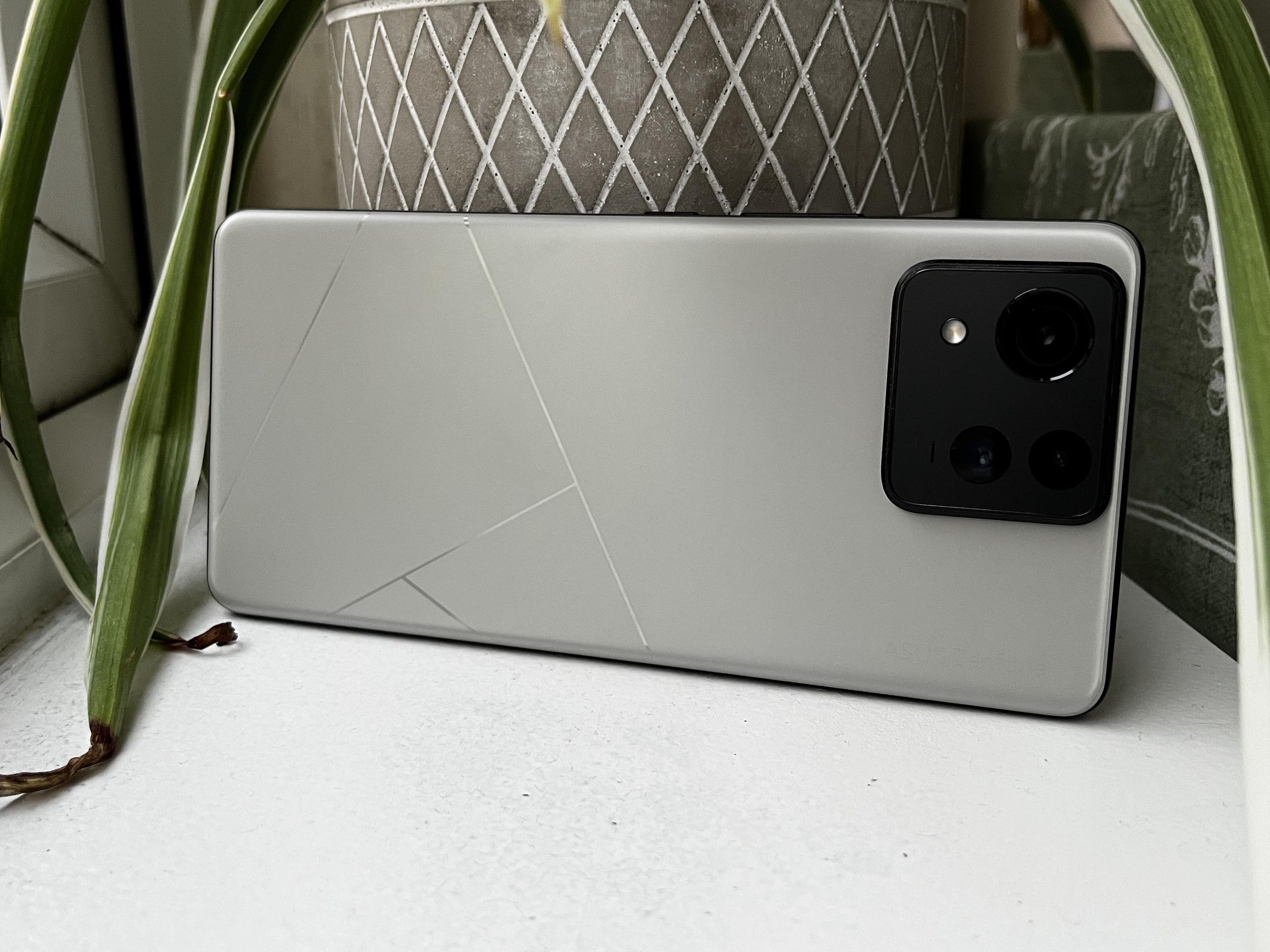 Asus Zenfone 11 Ultra review: a stylish Android phone with a large