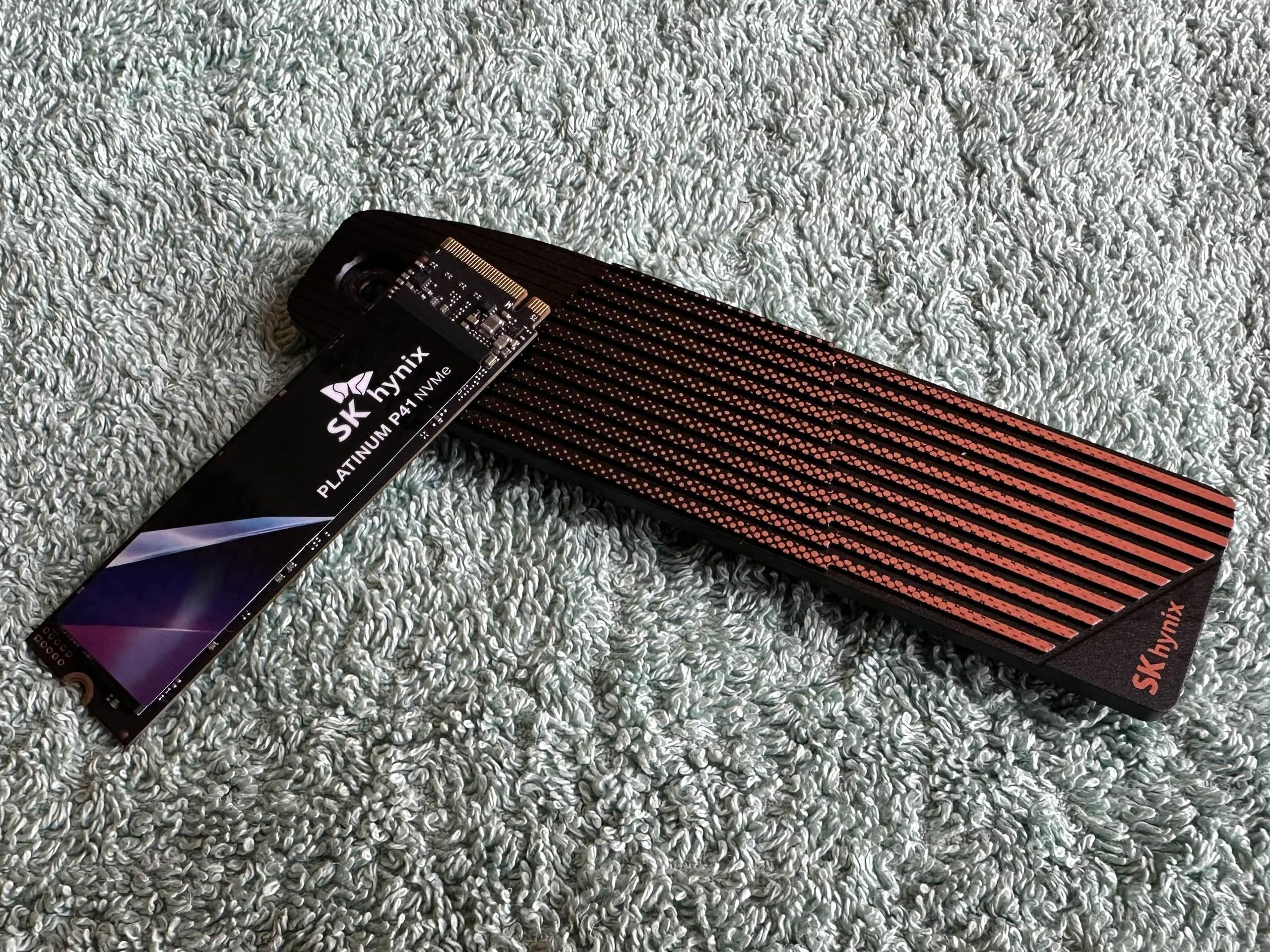 SK Hynix Platinum P41 & Haechi Heatsink review: 