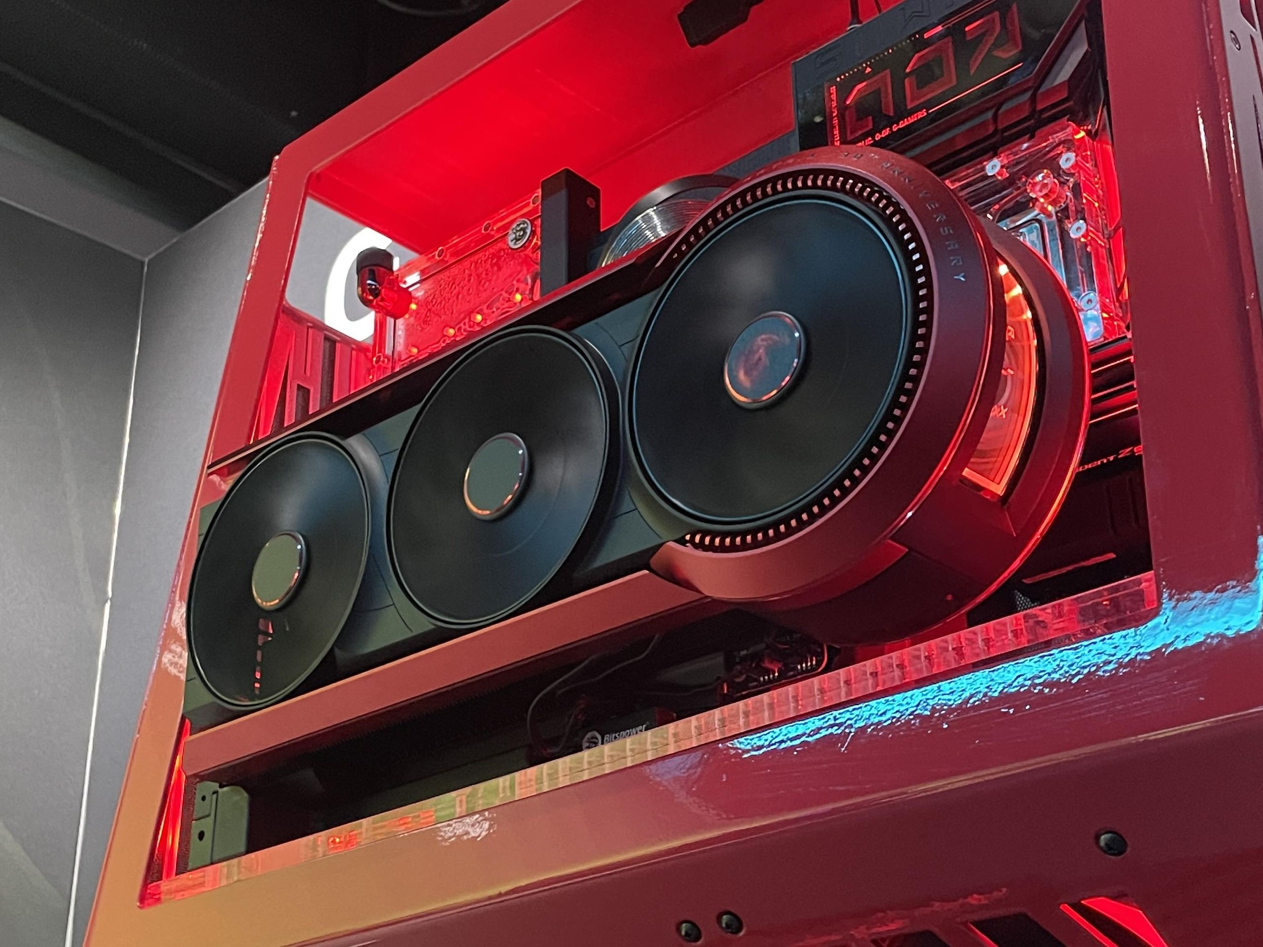 The $4,000 limited edition Asus ROG Matrix RTX 5090, rated to 800