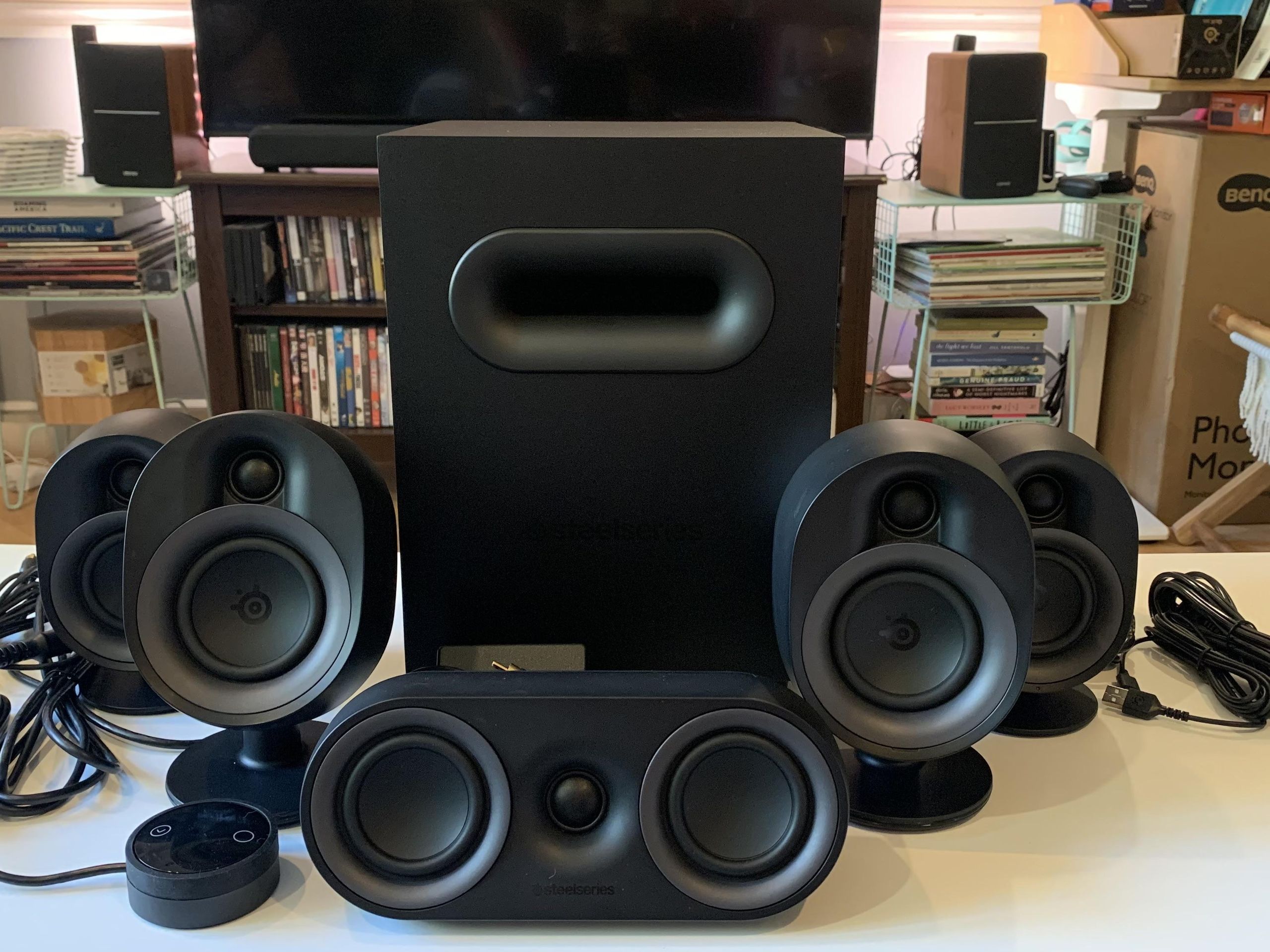 スピーカー・ウーファー steelseries ARENA 9 仕事の時も音を楽しむために、STEELSERIES ARENA 9