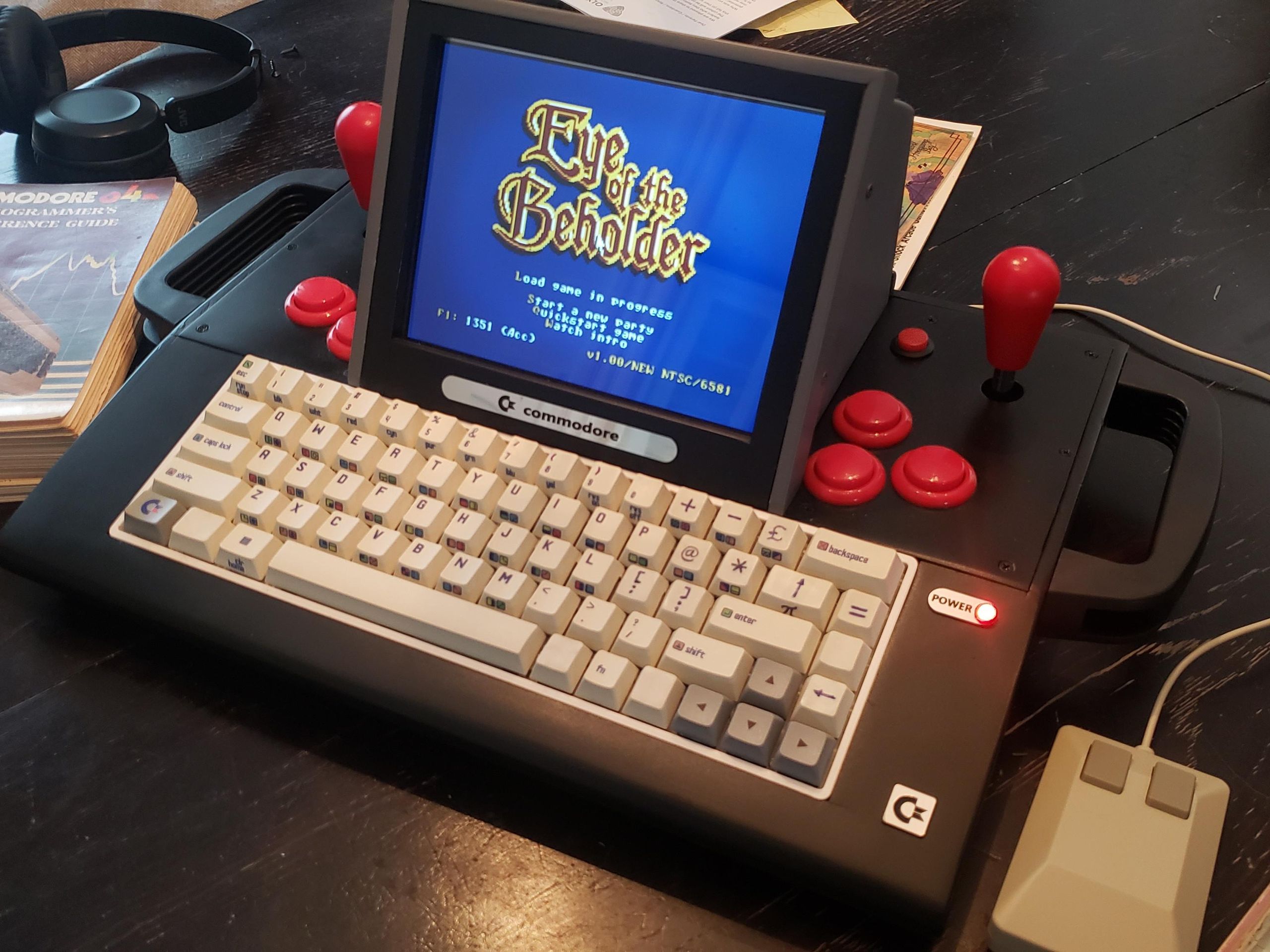 Raspberry Pi Is at the Heart of This Portable Commodore 64