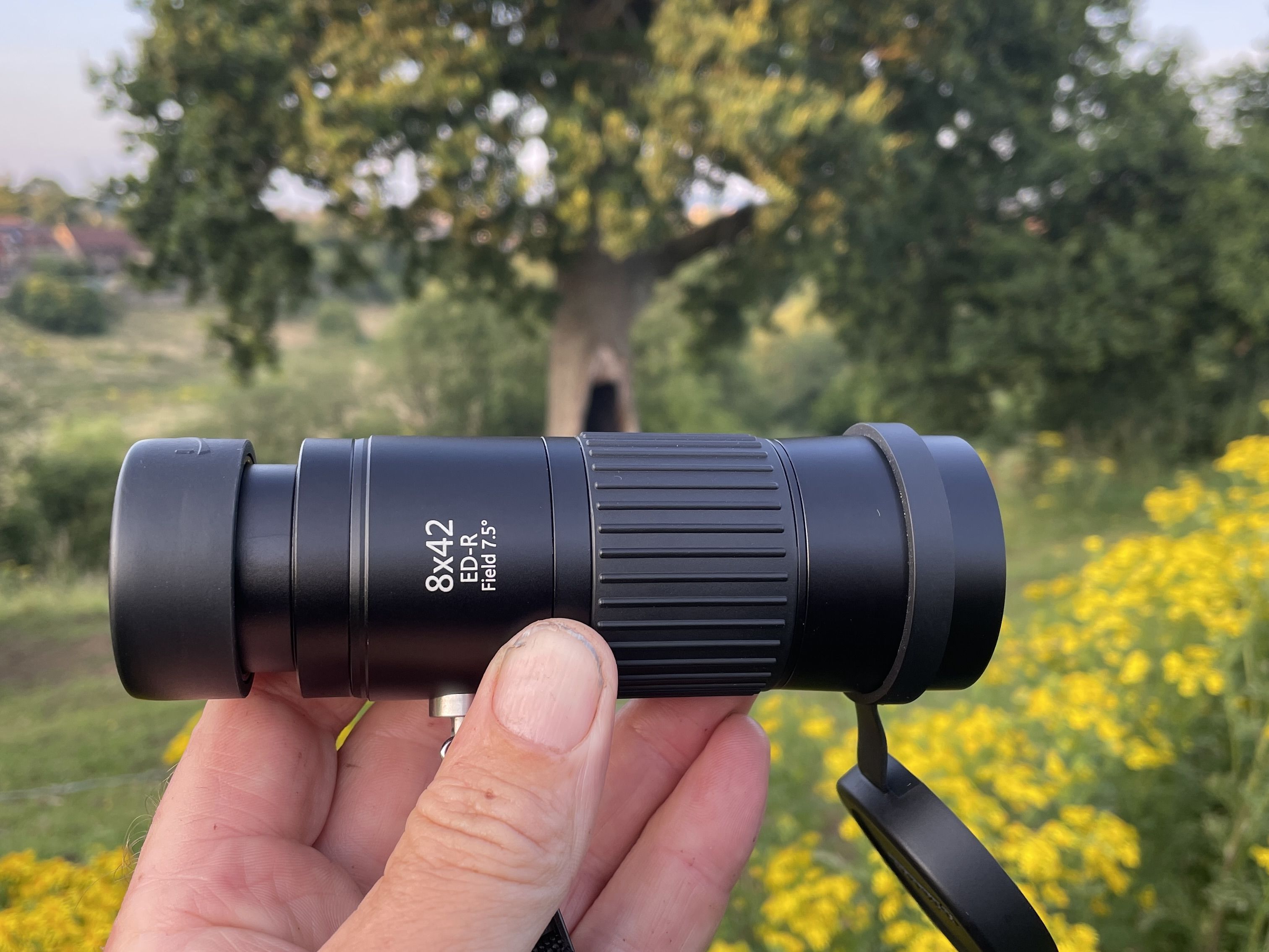 Opticron Explorer WA ED-R 8x42 monocular review | Space
