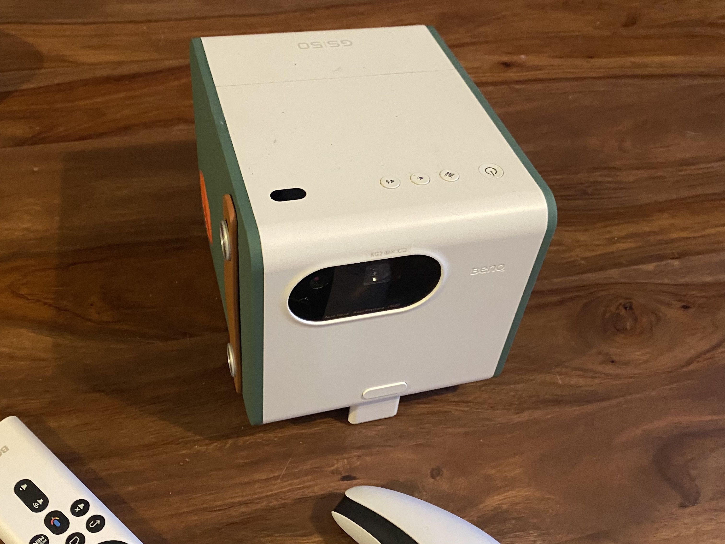 BenQ LED プロジェクター GS50 新品未使用未開封