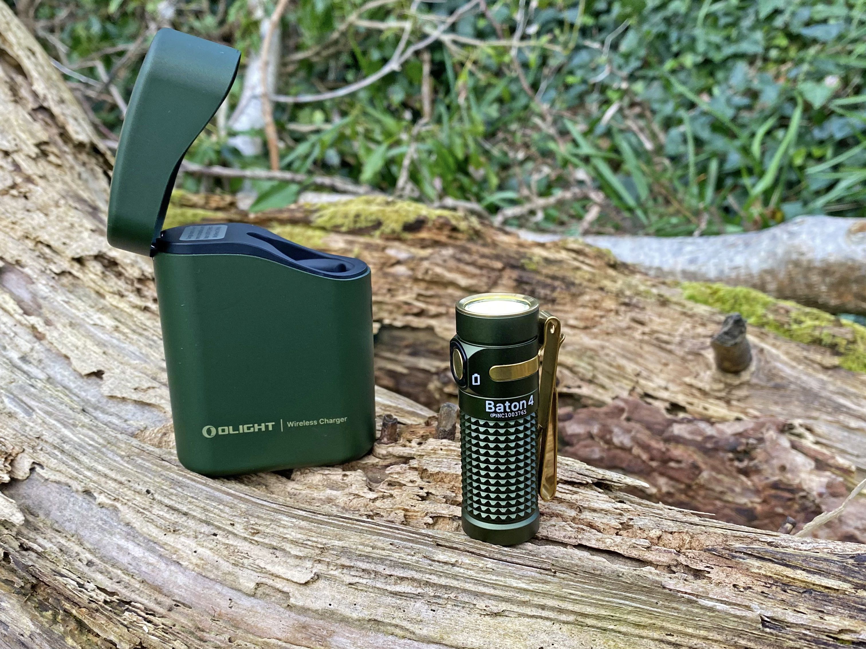 OLIGHT BATON 4 PREMIUM EDITION BRASS WIREFRAME LIMITED