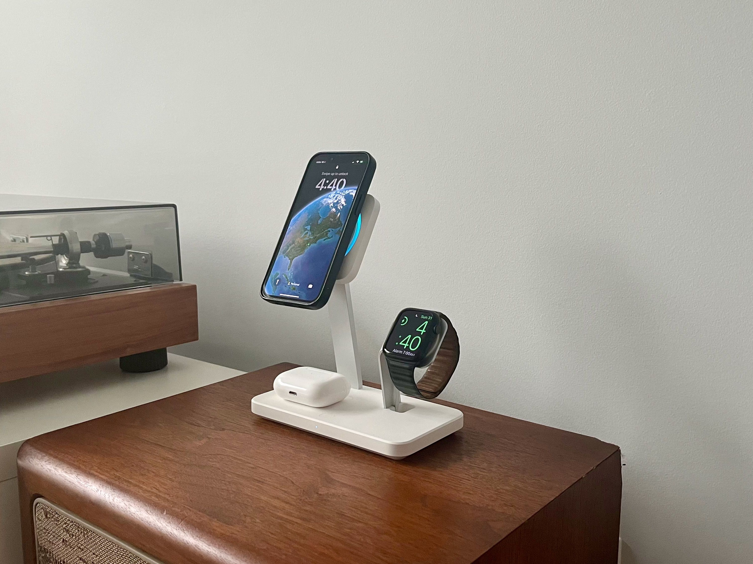 バッテリー+充電器 ESR 3-IN-1 WATCH WIRELESS CHARGING SET Amazon.com: ESR for 3 in 1 Magsafe Charger, Travel Charger