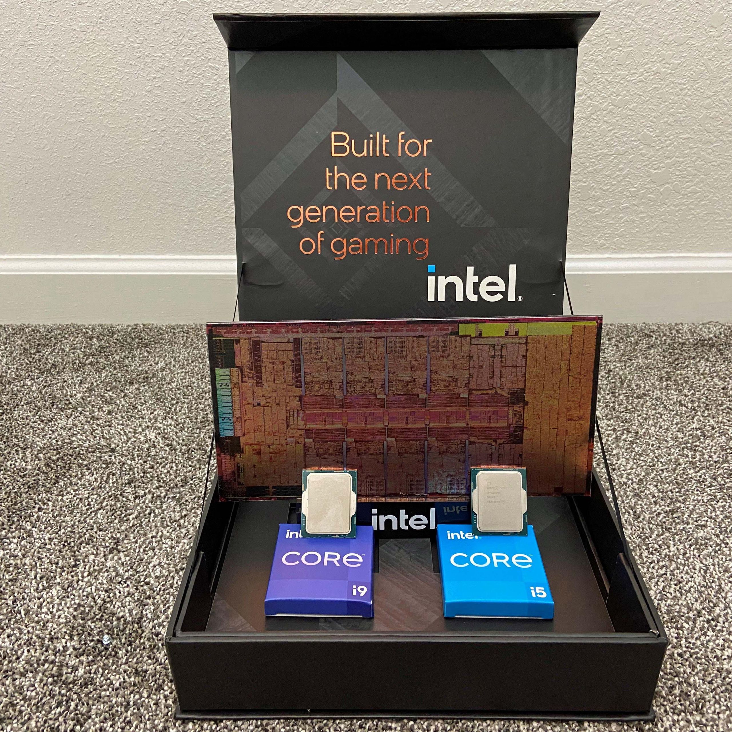 CPU Intel Core i7 12700K BOX Intel Core i7-12700K Processor (5 GHz, 12 Cores, FCLGA1700