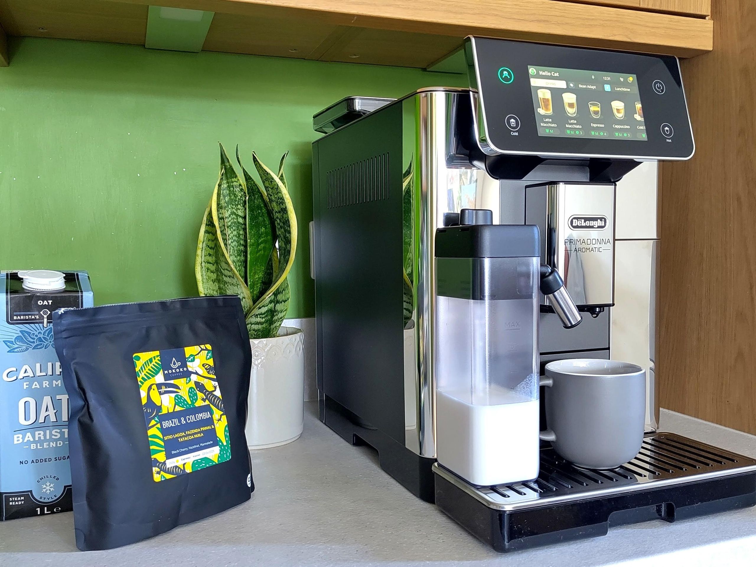 De'Longhi PrimaDonna Class コーヒーメーカー hq720.jpg?sqp=-