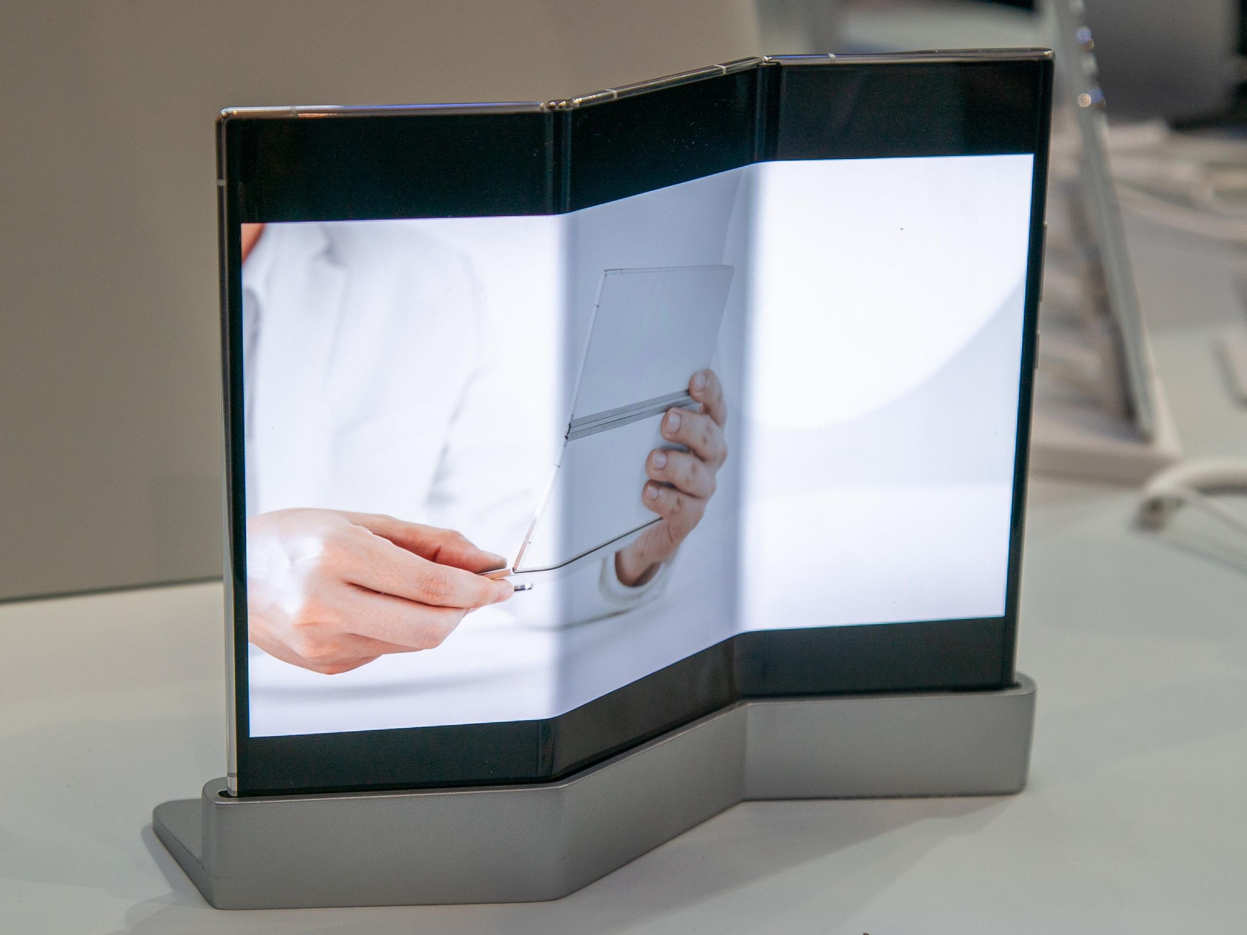 TECNO teases new Phantom Ultimate G Fold tri-fold concept right