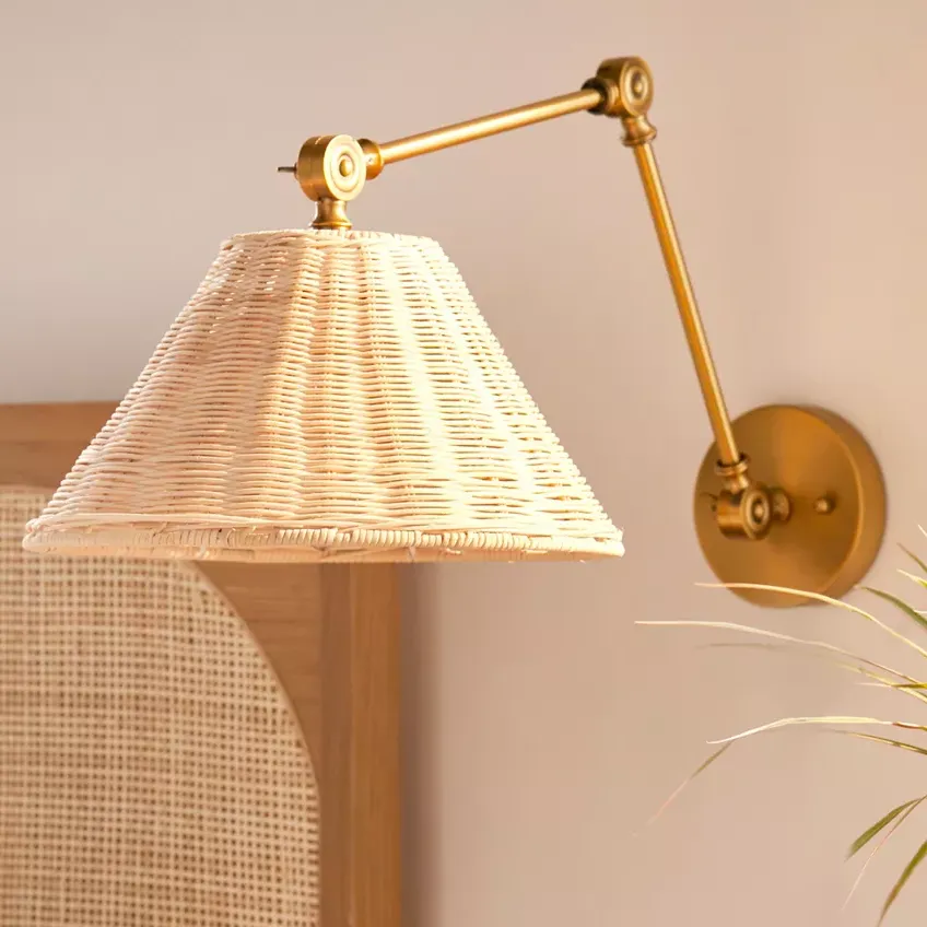 Urban Outfitters, Mira Sconce