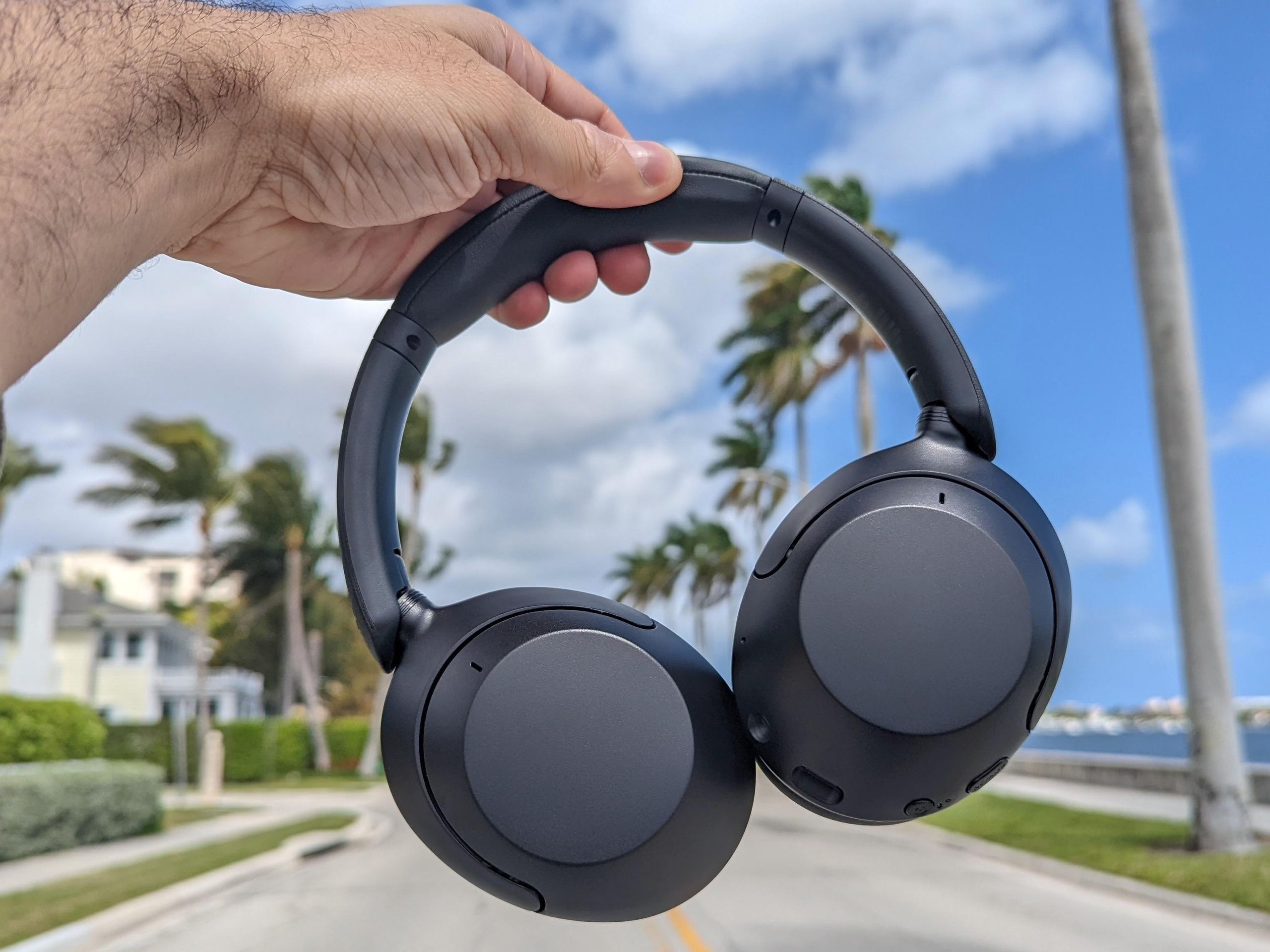 Sony WH-XB910N review | Laptop Mag