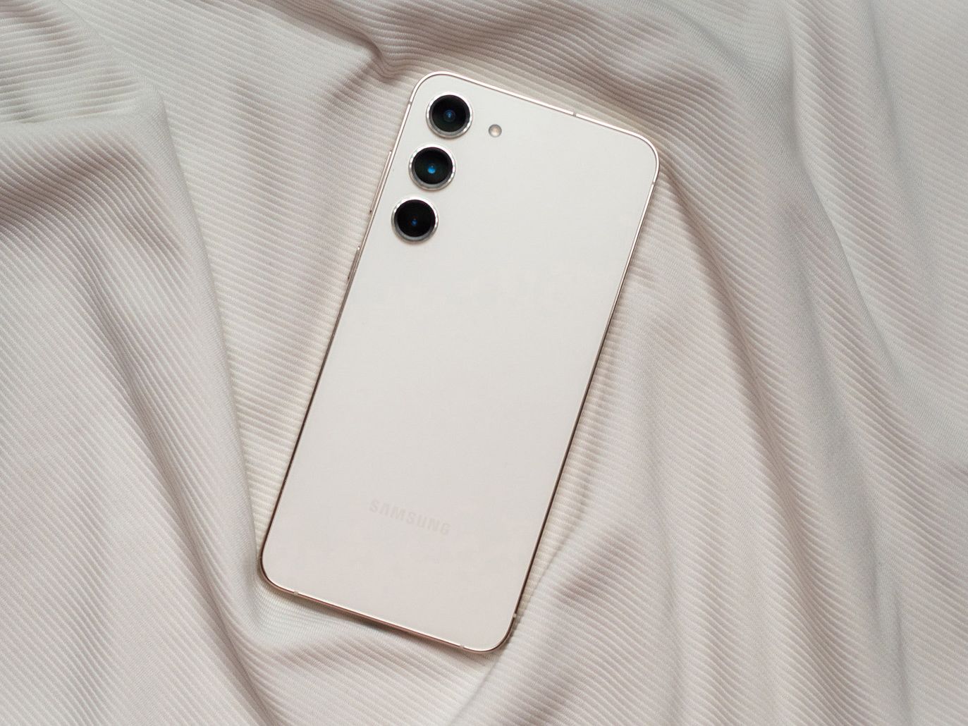 Samsung Galaxy S23+ ホワイト 本体 訳あり Samsung Galaxy S23+ ホワイト 本体 訳あり Samsung Galaxy S23+