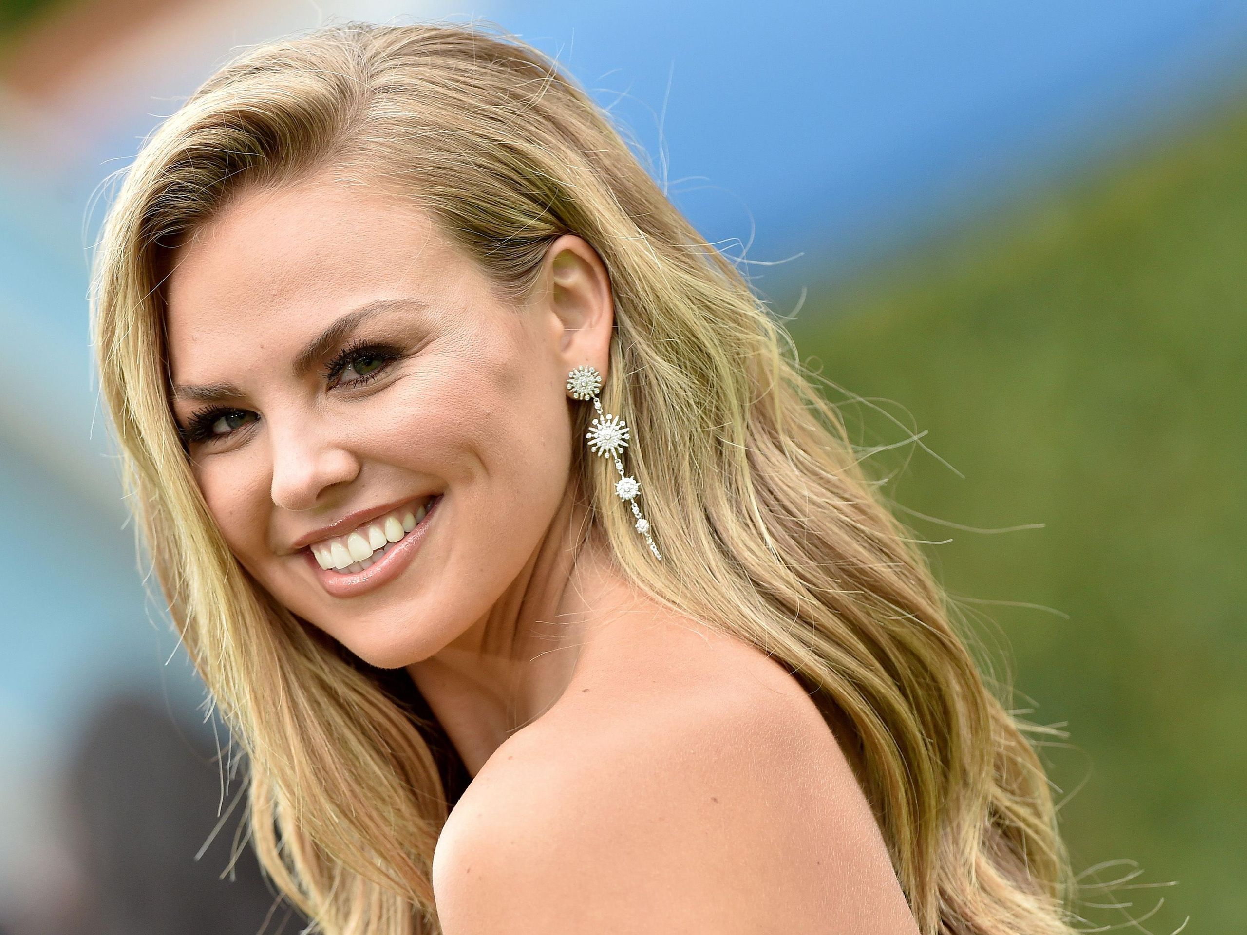 What Hannah Brown's Instagram Reveals About Her Post-Bachelorette Life |  Marie Claire