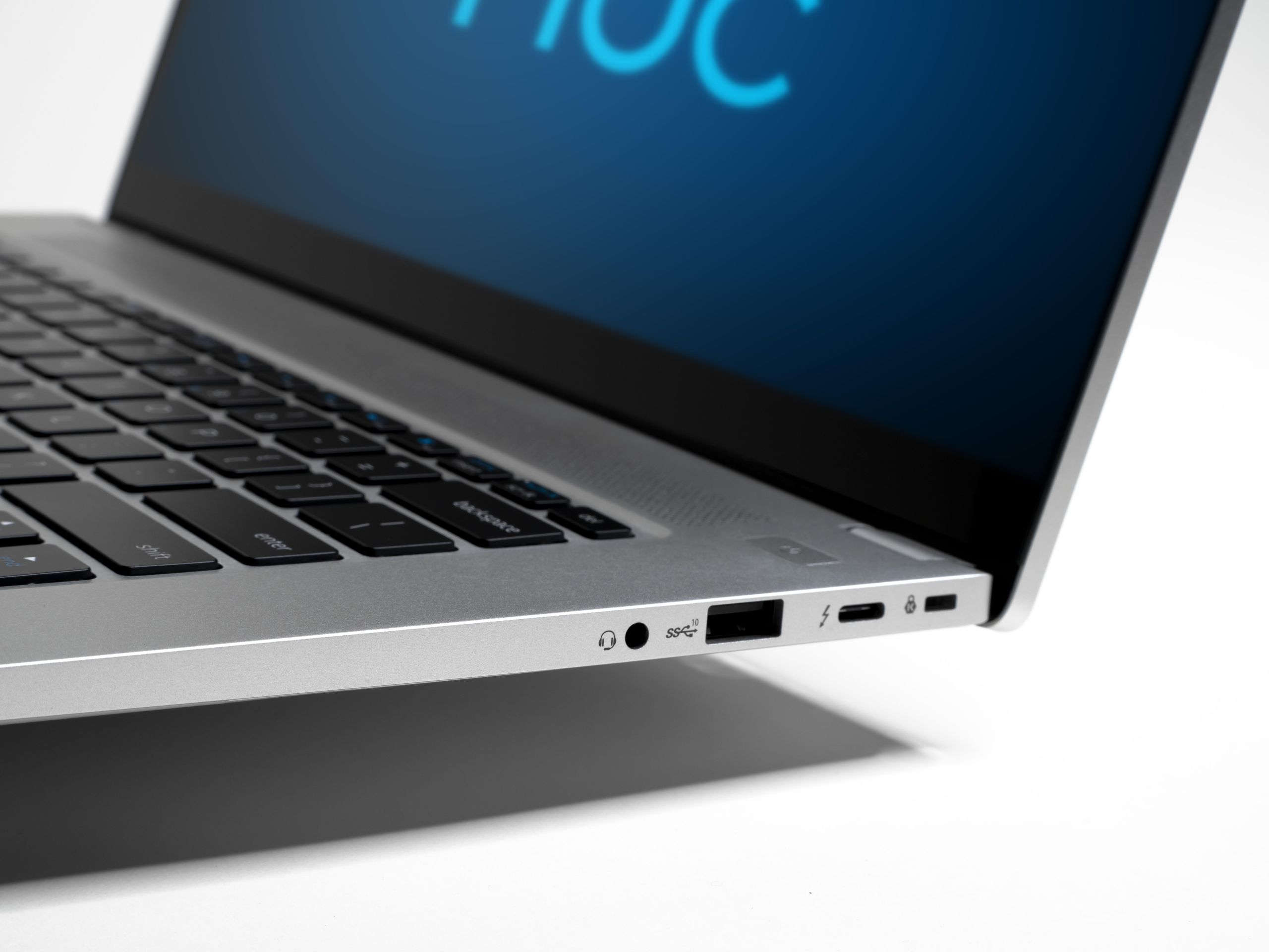 Intel Shows Off New NUC M15 Whitebook Laptop | Tom's Hardware