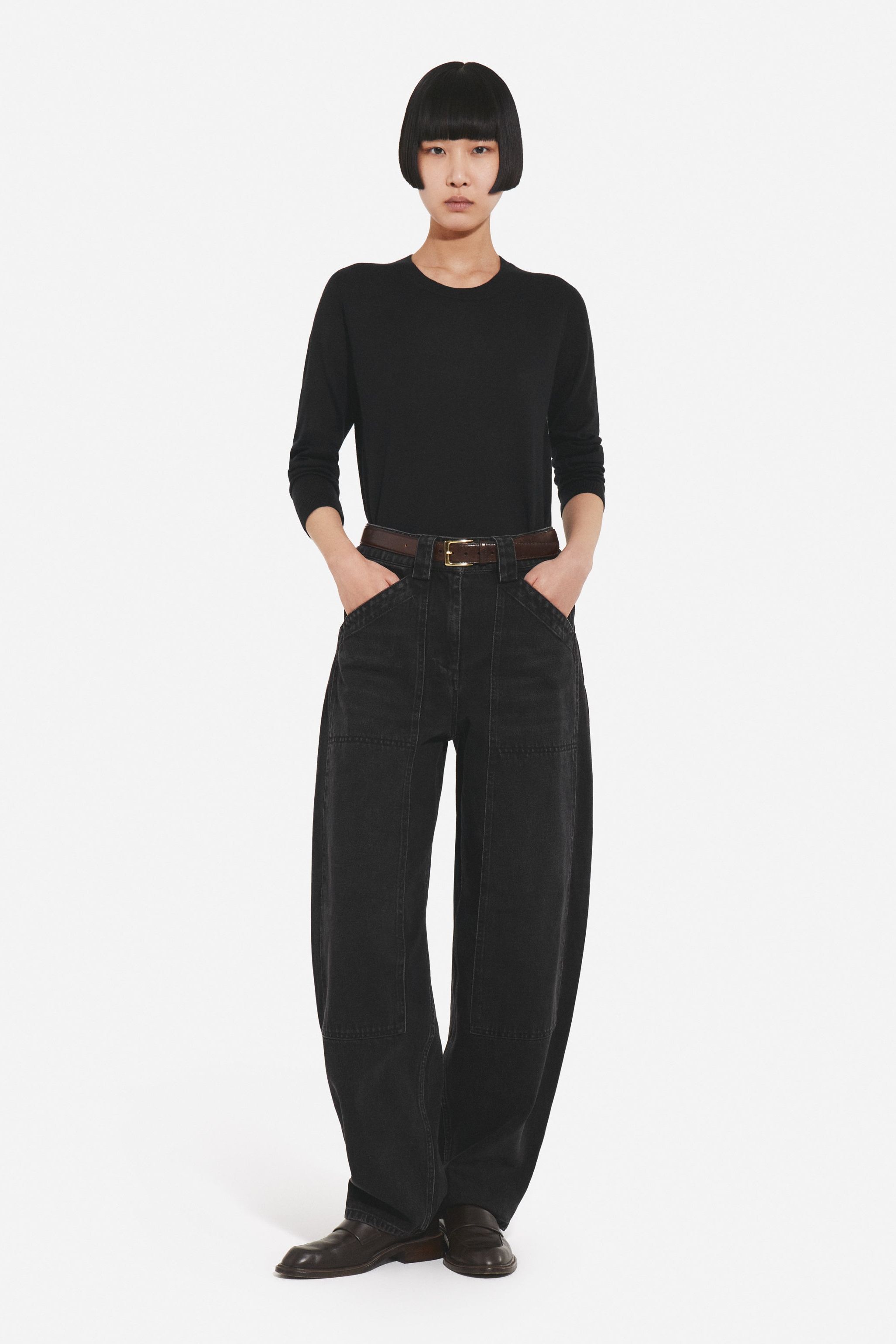 Long Sleeve Crew in Fine Cashmere - Black