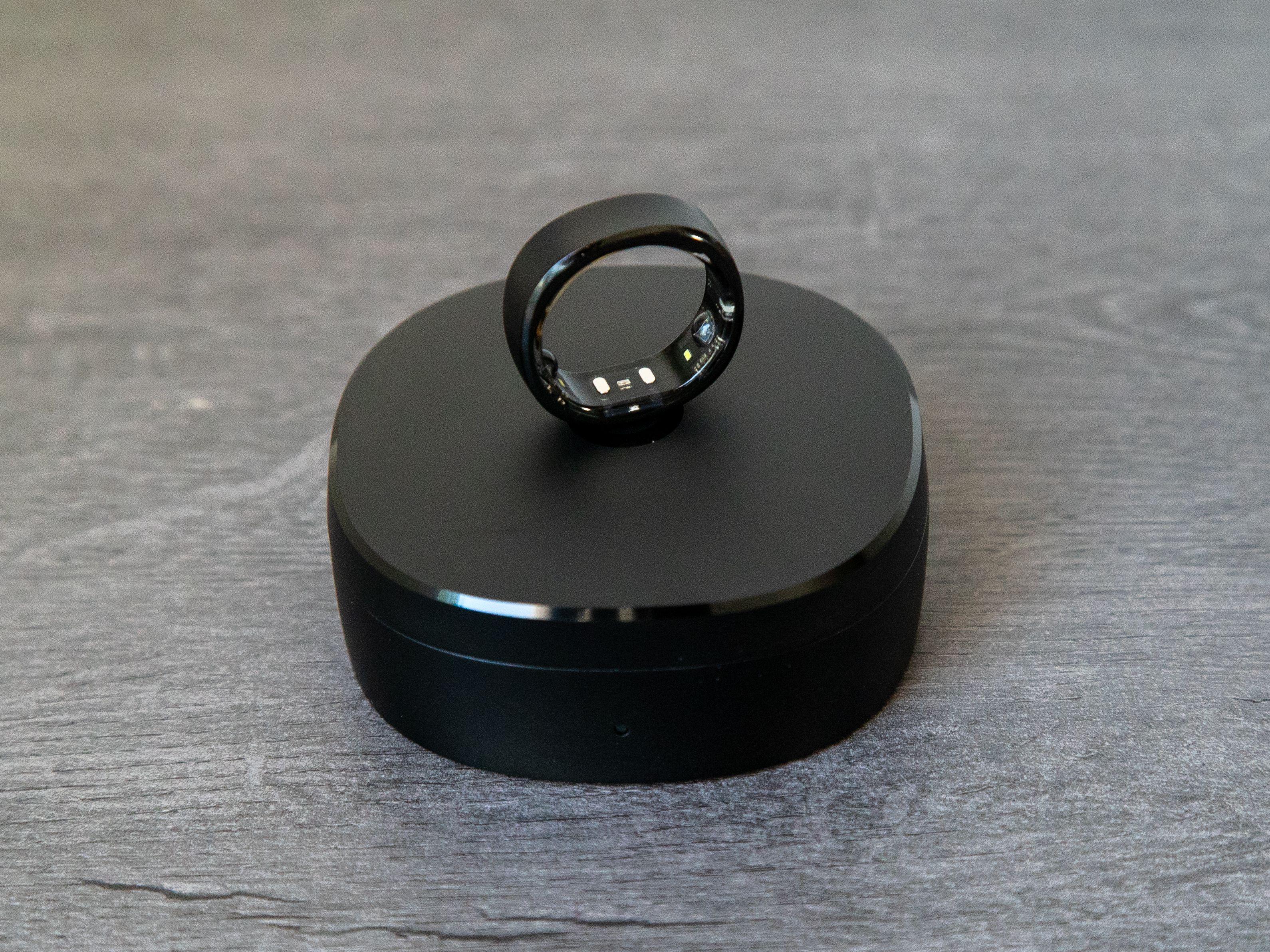 J*J様 【使用感あり】Oura Ring Generation2 Black vUdrqCr5xaVJANqk5TTuvg.jpg