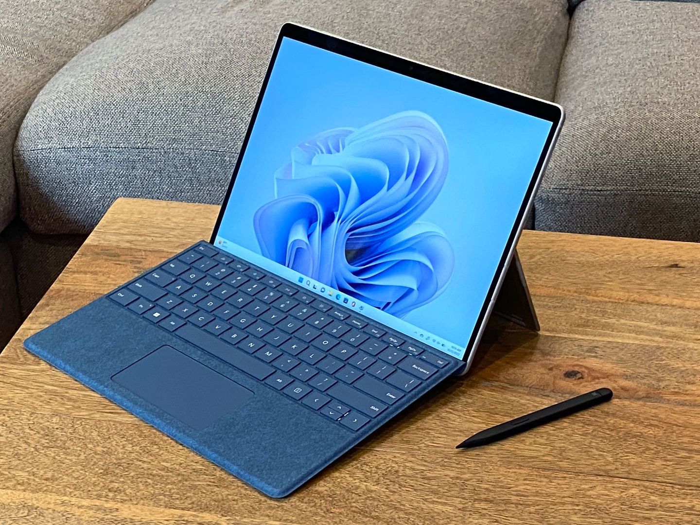 Microsoft Surface Pro 9 初期化済み How to Factory Reset Microsoft Surface Pro - YouTube