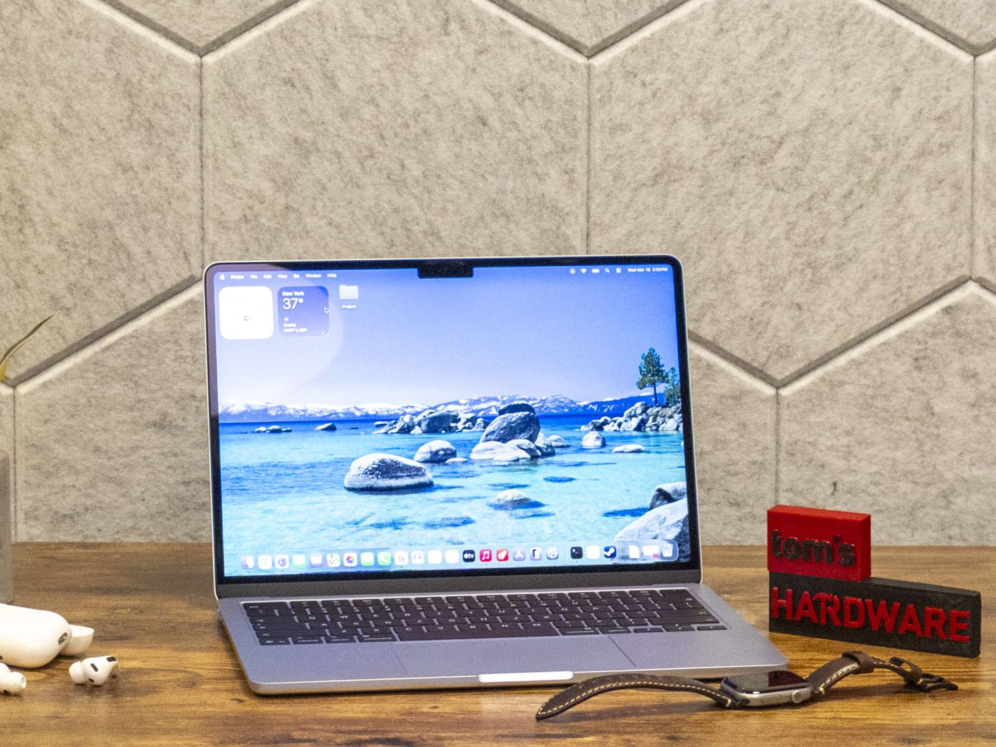 MacBook Air M5 13インチ 13 inch MacBook Air Apple M5 chip with 10 core CPU and 8 core GPU