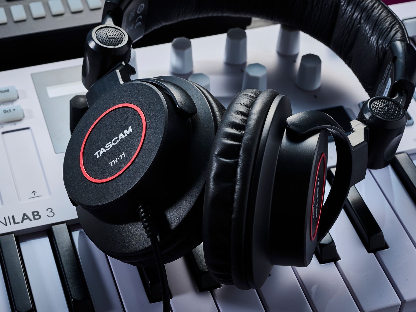 A well-made and affordable headphone that is light, comfortable